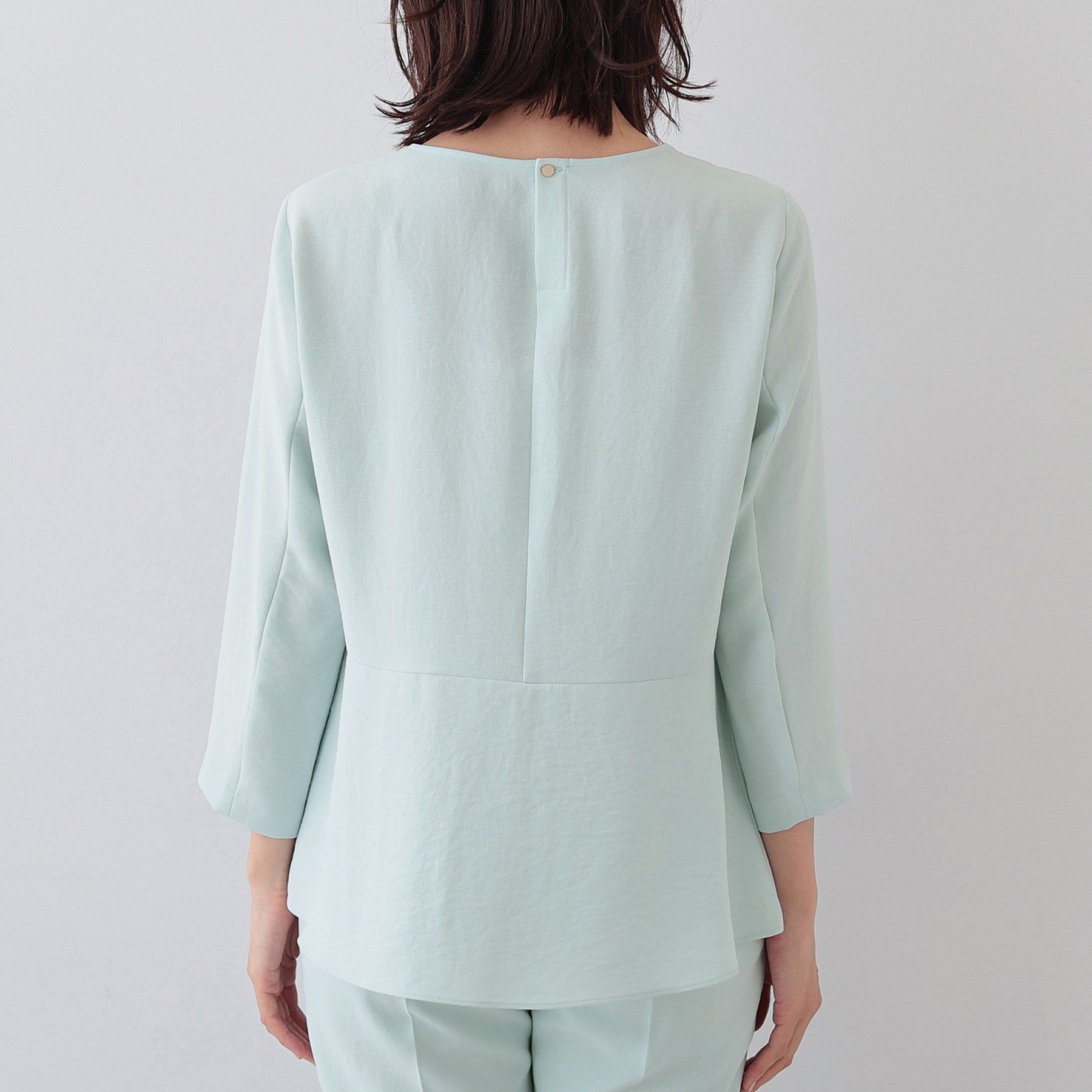 INDIVI「【着る日傘/遮熱/UVケア】ペプラムデザインブラウス」|シャツ・ブラウス|