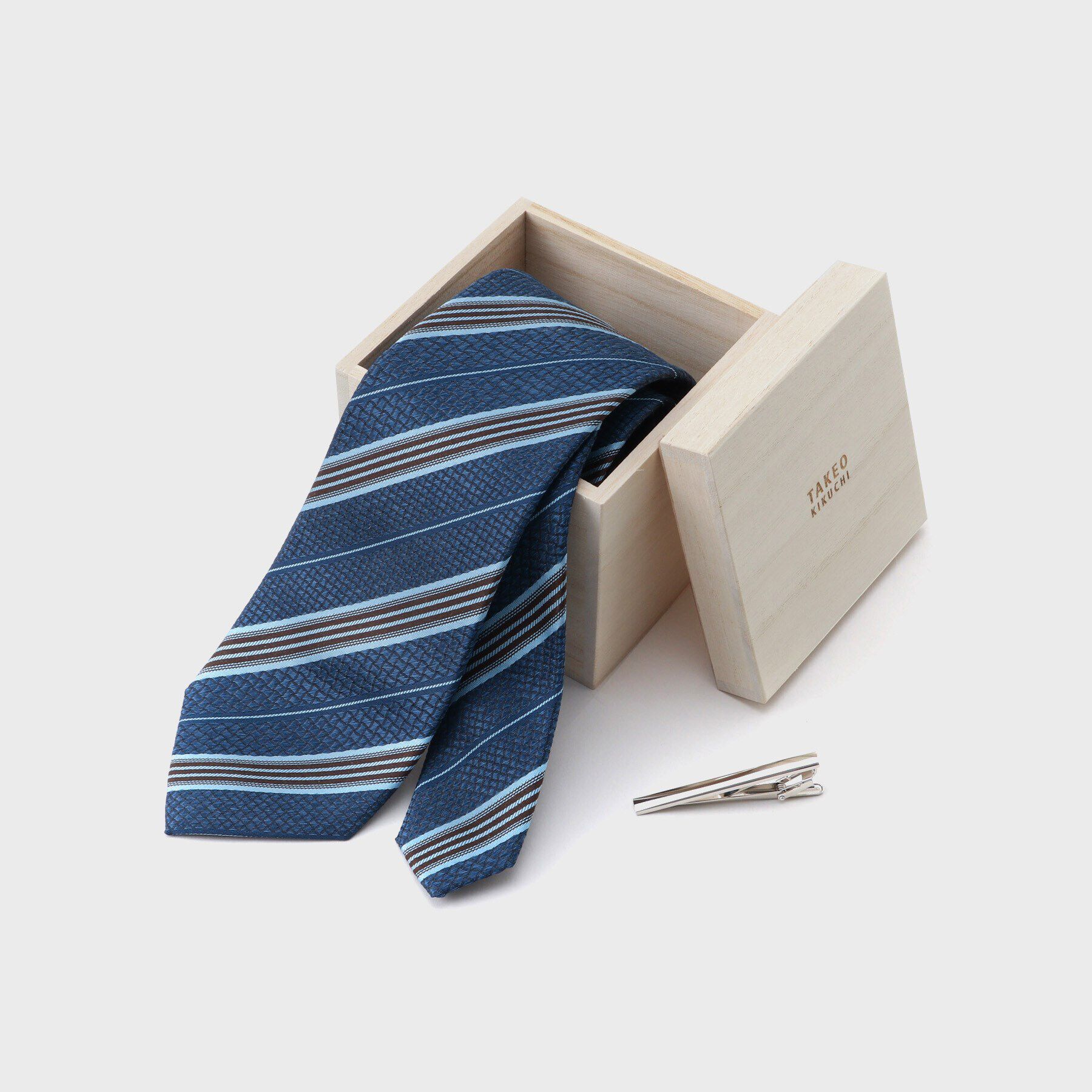 TAKEO KIKUCHI「【MADE IN JAPAN】 桐箱BOX入り ネクタイ&タイバーセット」|ネクタイ・蝶ネクタイ|