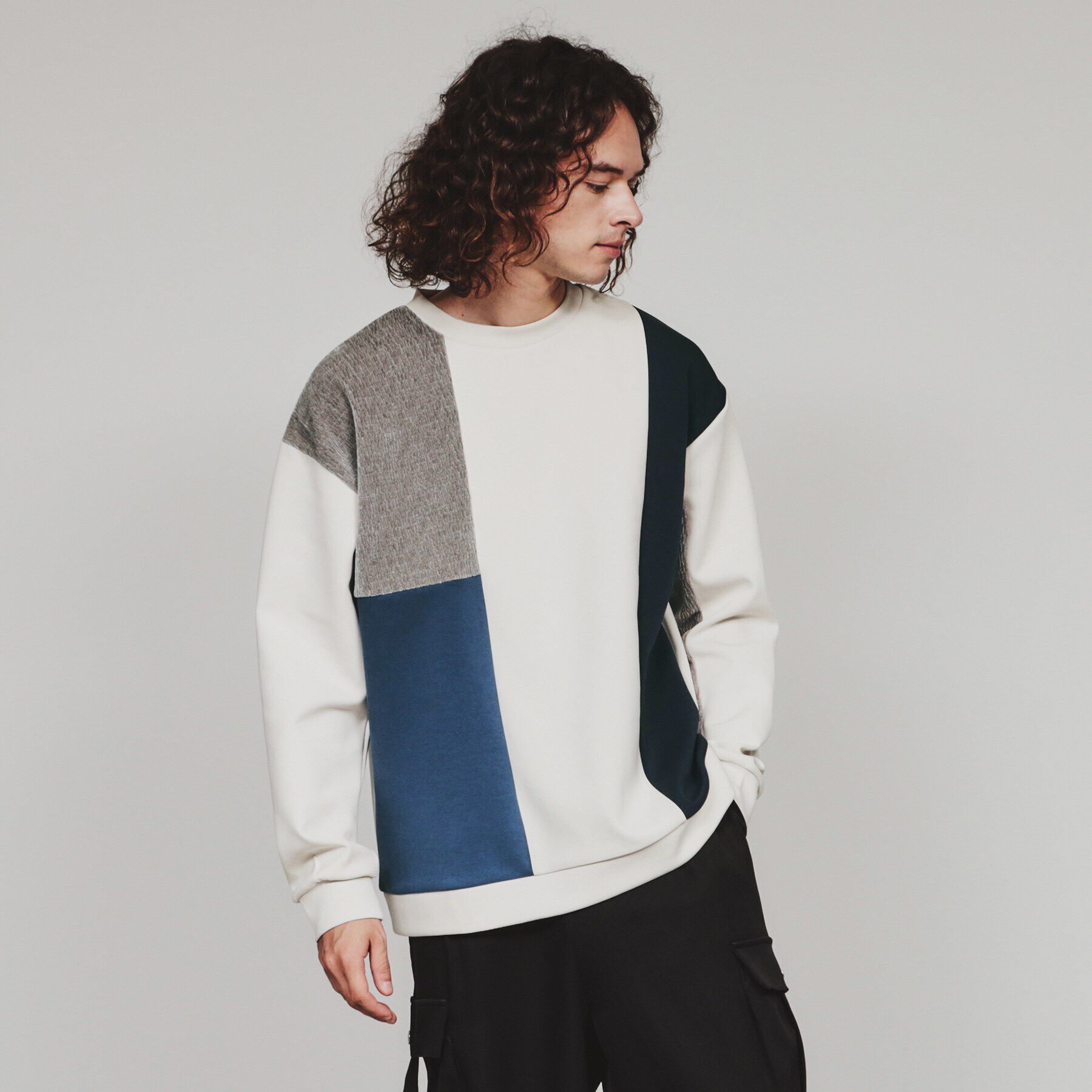 tk.TAKEO KIKUCHI「切替モールスウェット」|パーカー|オフホワイト(503