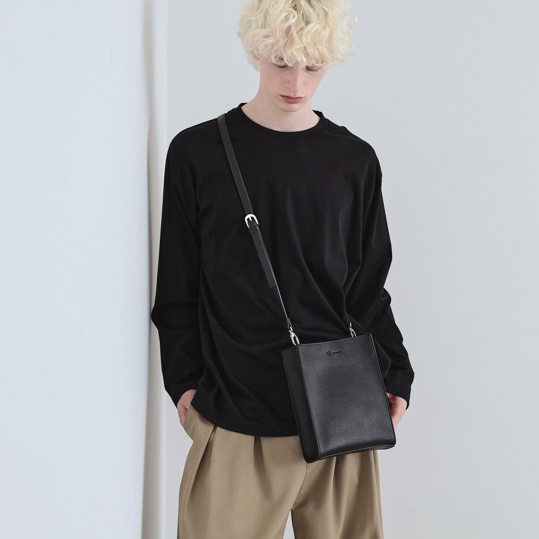 tk.TAKEO KIKUCHI「スクエアボックスショルダーバッグ（ユニセックスアイテム）」|ショルダー・メッセンジャー|ブラック(819)