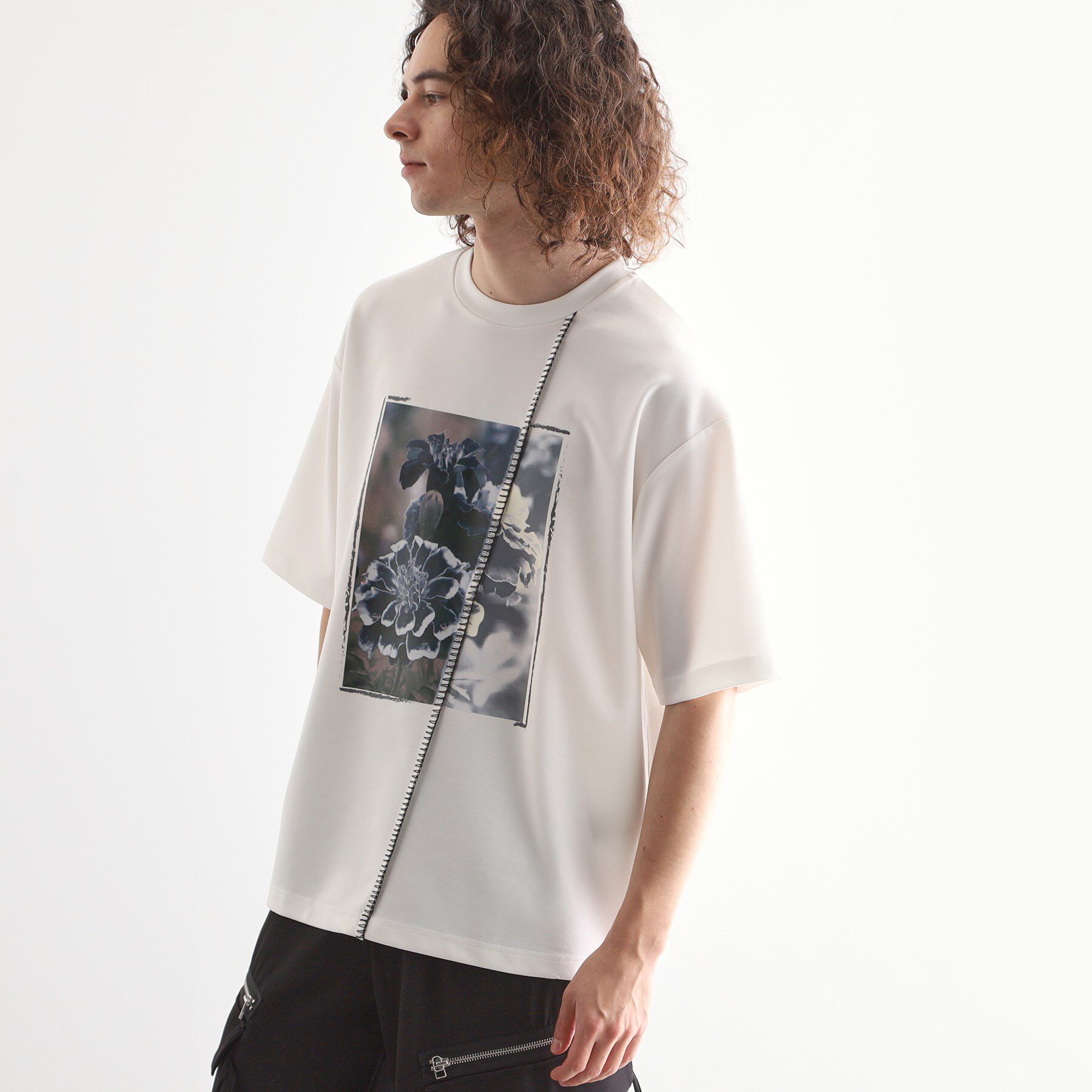 tk.TAKEO KIKUCHI「インバージョンフラワーカットソー」|Tシャツ・カットソー|ホワイト(001)