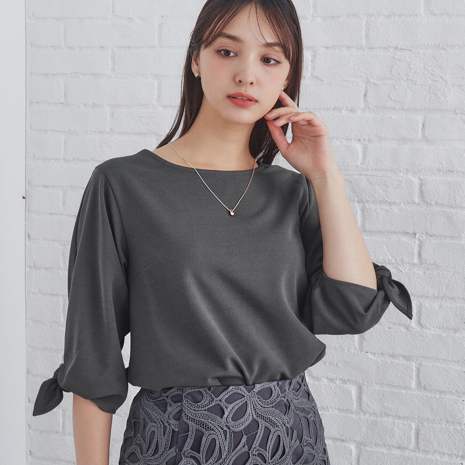 index「カットジョーゼットリボンスリーブトップス【洗濯機洗い可】」|Tシャツ・カットソー|チャコールグレー(0