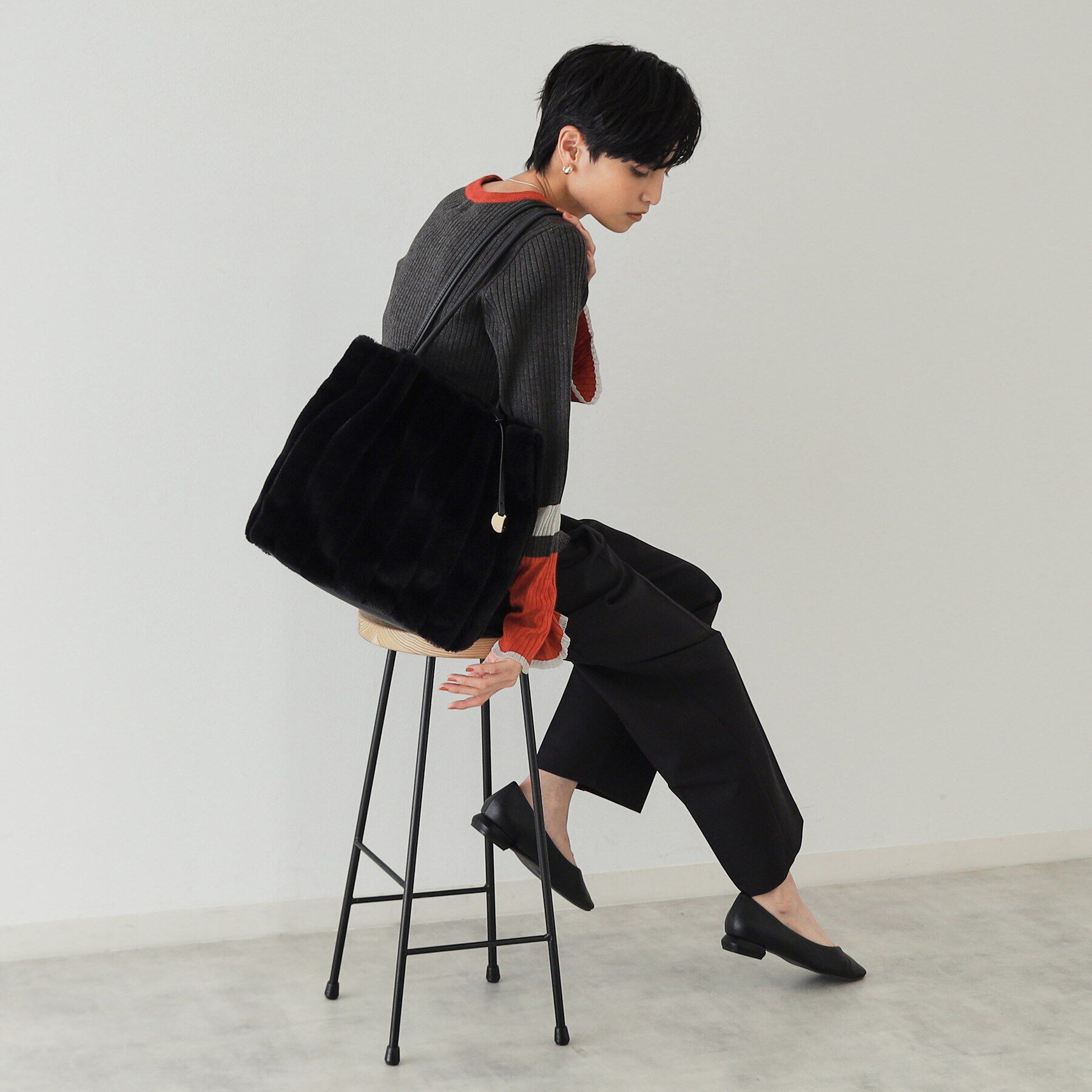 OPAQUE.CLIP「【A4サイズ対応/マチ付き】ストライプフェイクファートートバッグ」|ショルダー・メッセンジャー|