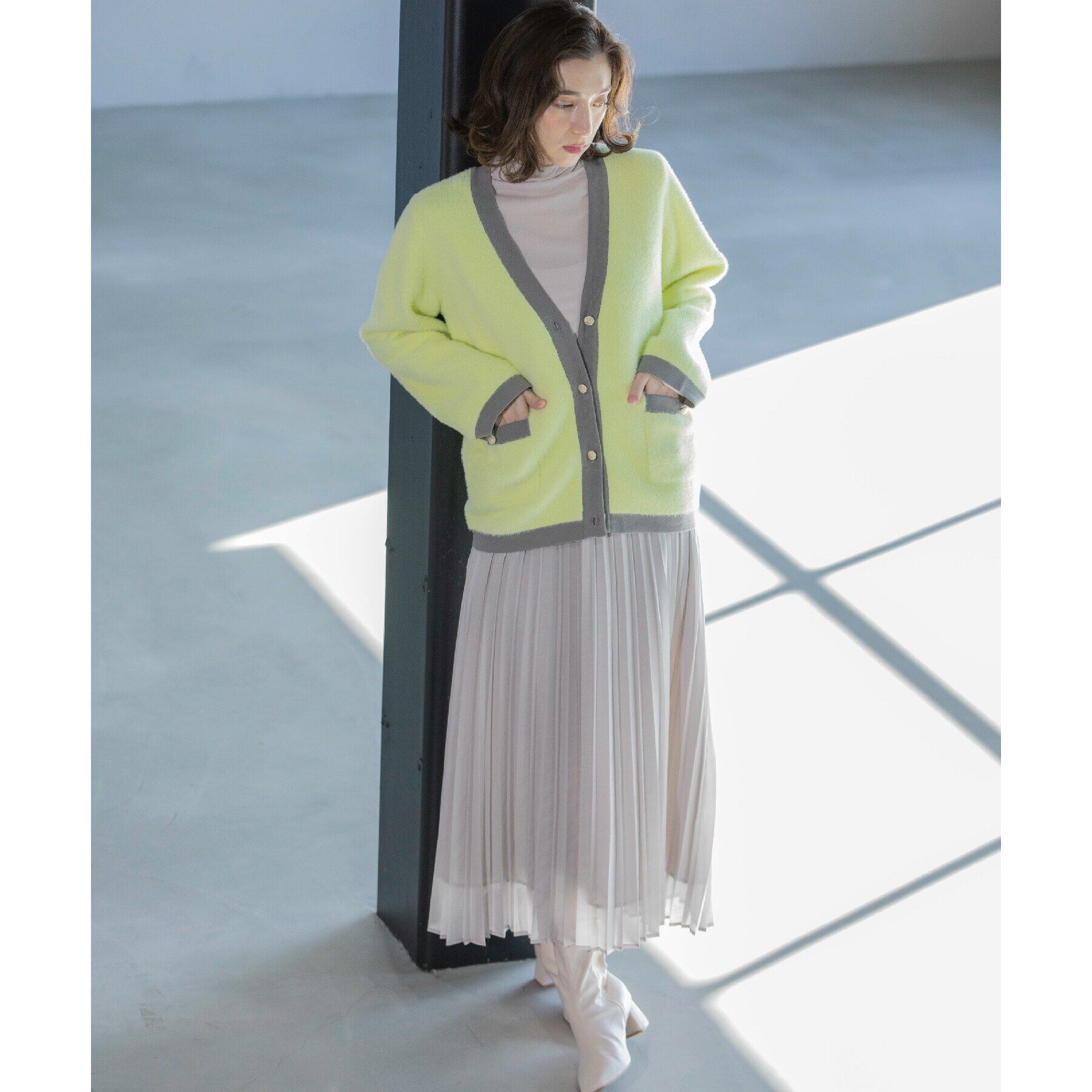 OPAQUE.CLIP「フェザーヤーン配色Vネックカーディガン【洗濯機洗い可】」|カーディガン|