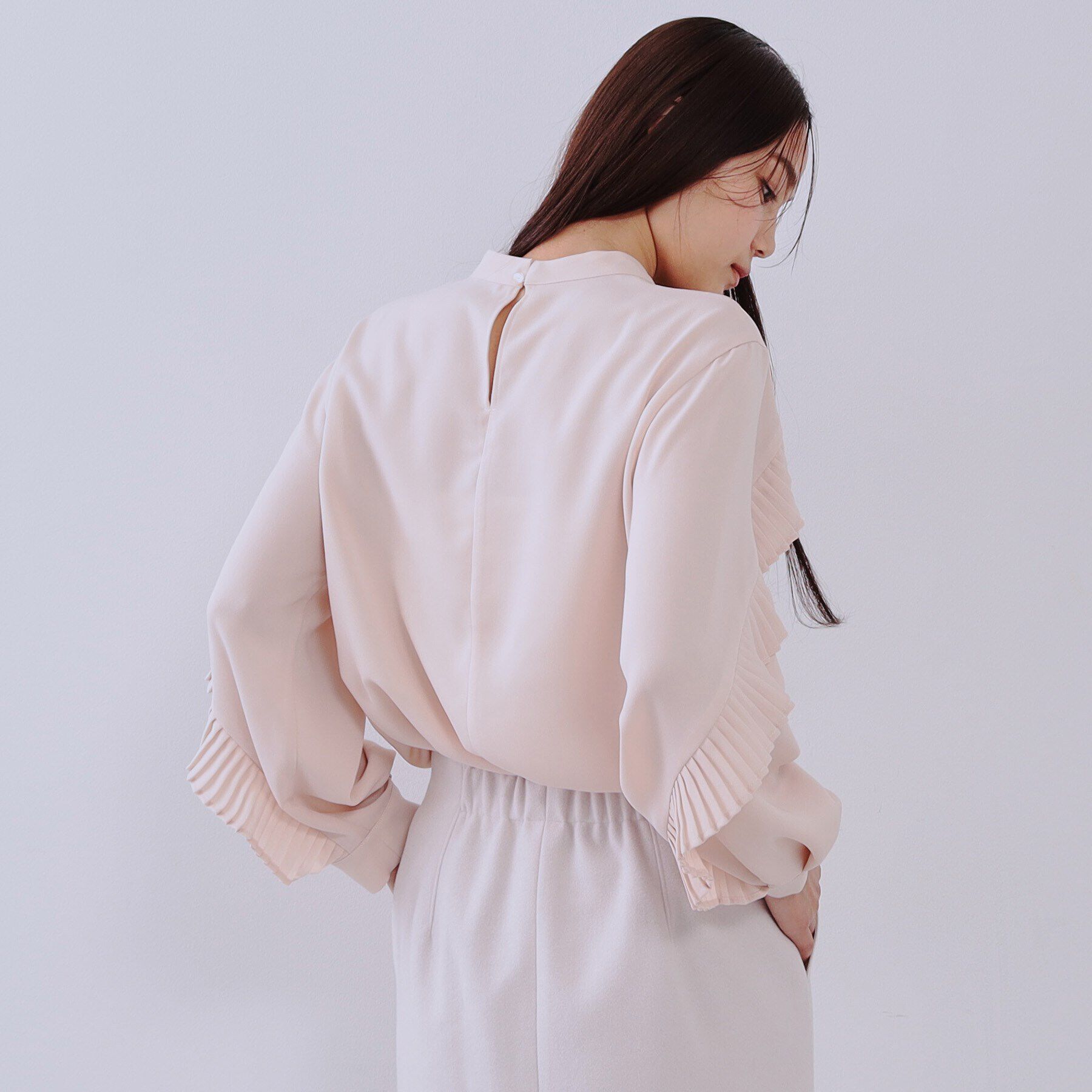 OPAQUE.CLIP「《美人百花掲載》プリーツフリルスリーブブラウス【洗濯機洗い可】」|シャツ・ブラウス|
