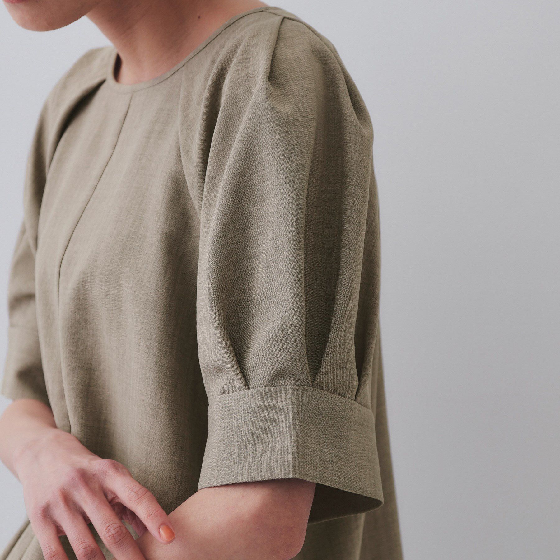 OPAQUE.CLIP「タックボリュームスリーブブラウス【洗濯機洗い可】」|シャツ・ブラウス|