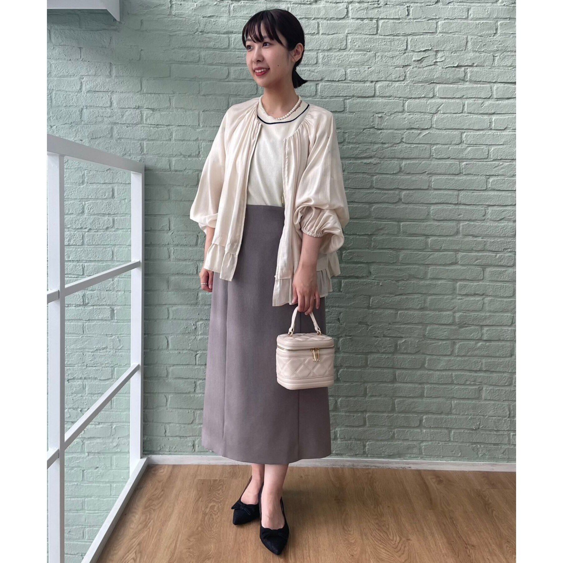 Couture broach「【上品・高見えブルゾン】シルキーローンノーカラーフリルブルゾン」|ブルゾン・スタジャン|