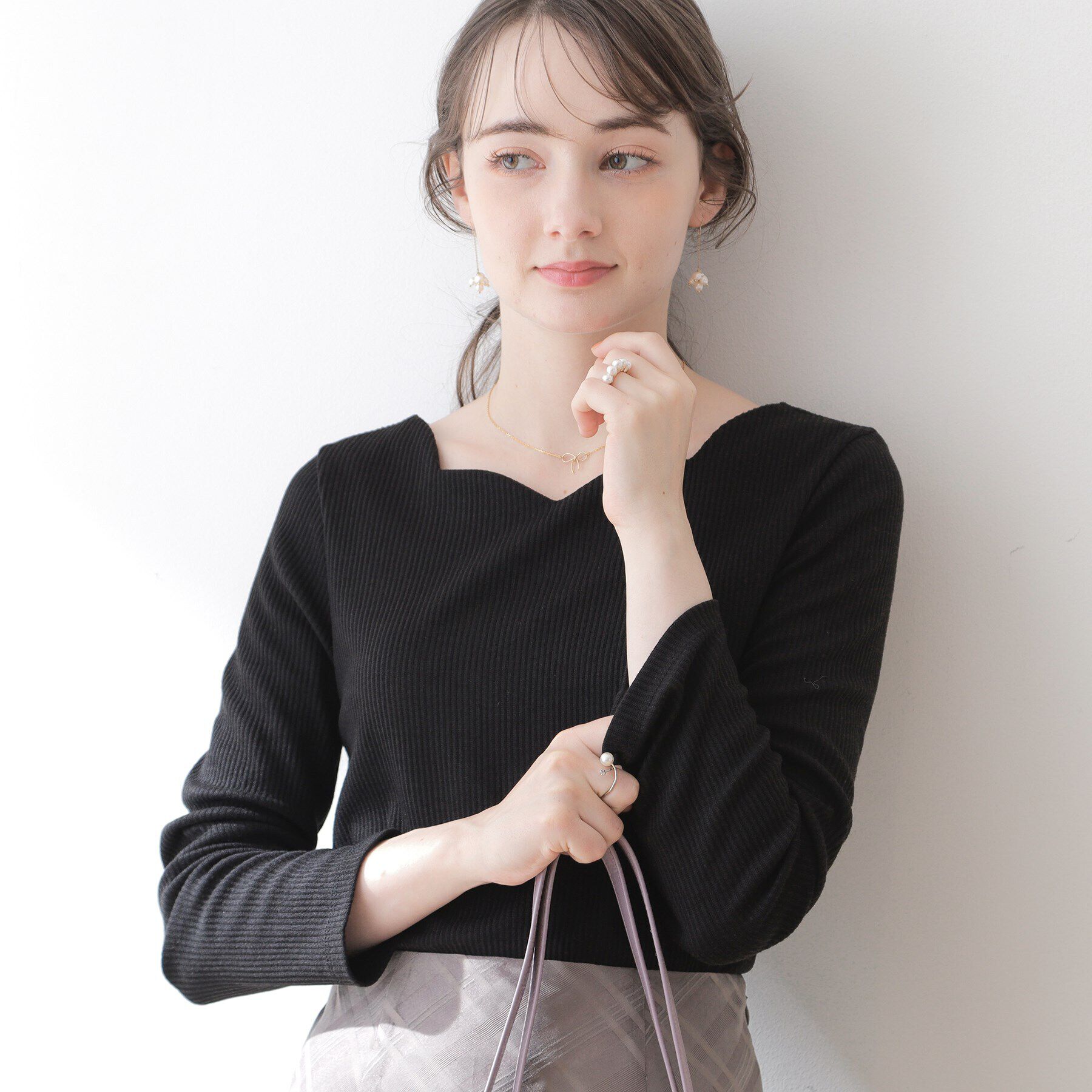 Couture broach「【顔まわりスッキリ・マシンウォッシャブル】ハートネックテレコトップス」|Tシャツ・カットソー|ﾌﾞﾗｯｸ(019)