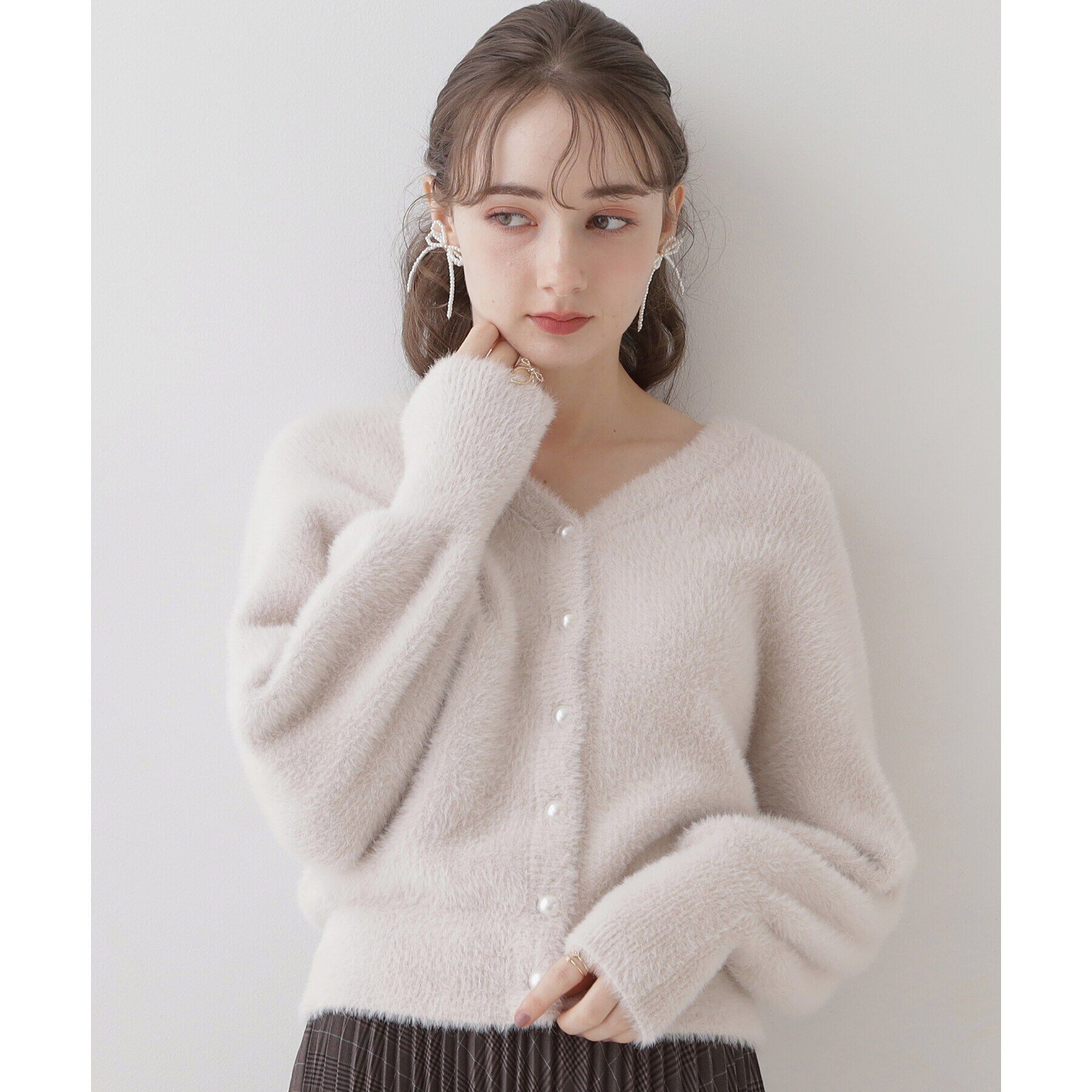 Couture broach「【ほろ甘・ふわふわ】前後2WAYフェザーカーディガン」|カーディガン|ﾗｲﾄｸﾞﾚｰ(011)