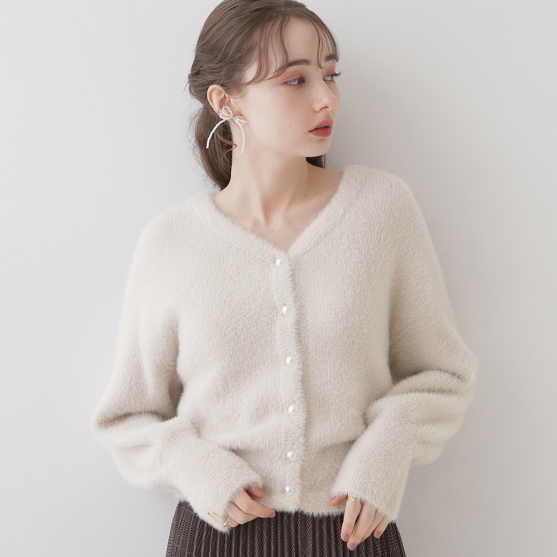 Couture broach「【ほろ甘・ふわふわ】前後2WAYフェザーカーディガン」|カーディガン|