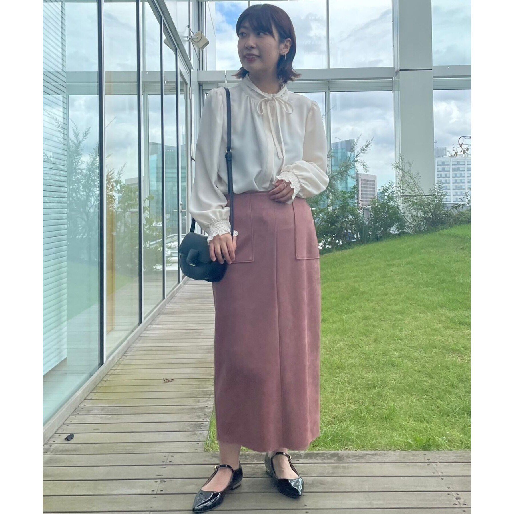 Couture broach「【好印象なレディブラウス】タイ付きピコフリルブラウス」|シャツ・ブラウス|