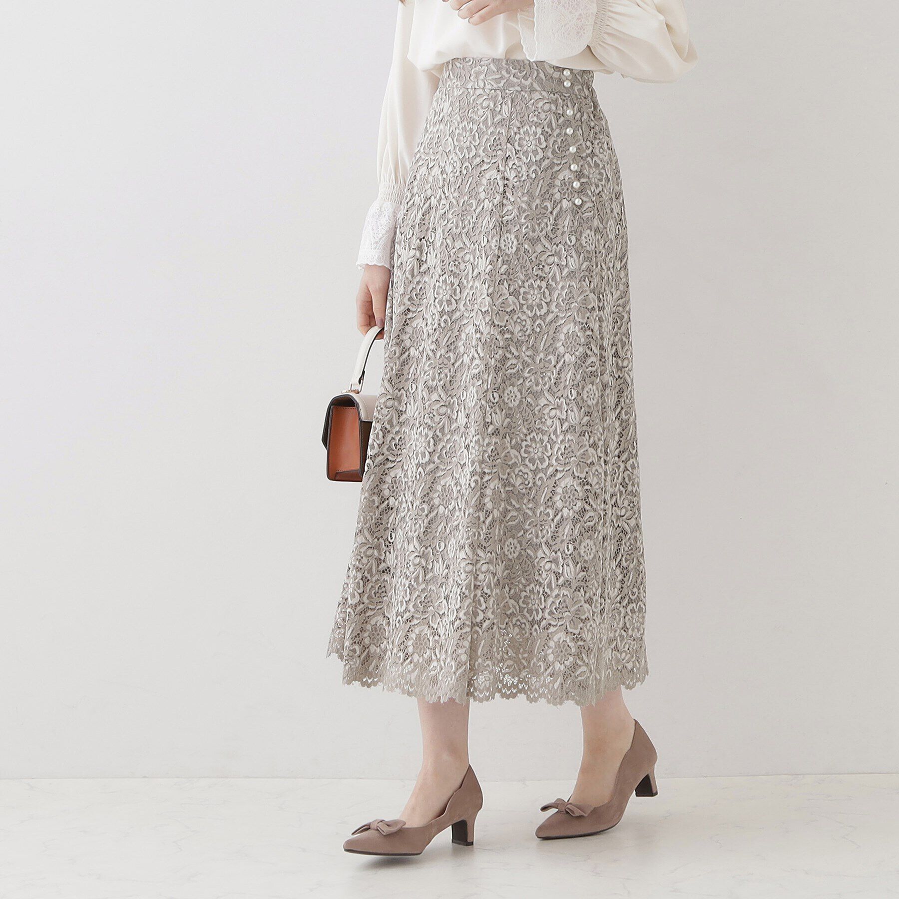 Couture broach「【華やか主役スカート】アイテムポイントパール調コードレーススカート」|スカート|