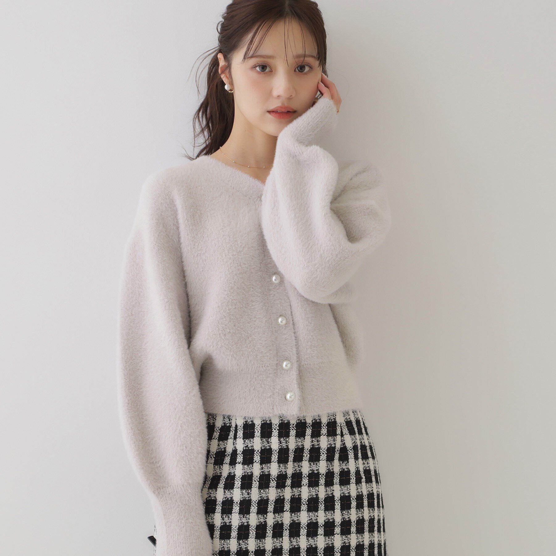 Couture broach「【春めく・ふわふわ】短毛フェザーカーディトップス」|カーディガン|