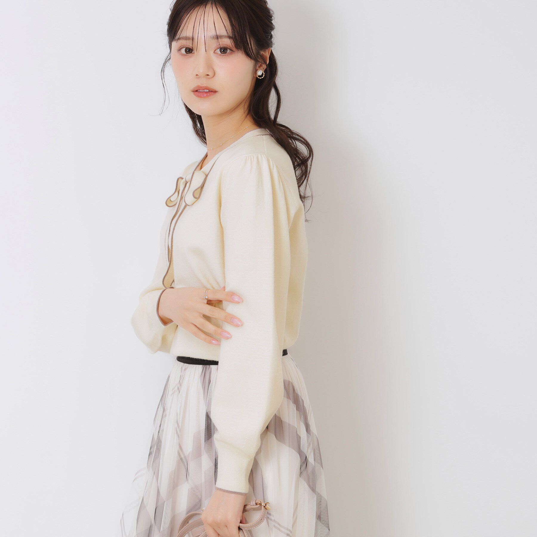 Couture broach「【レディライクな華奢見せニット】配色ラインリボンタイニット」|ニット・セーター|