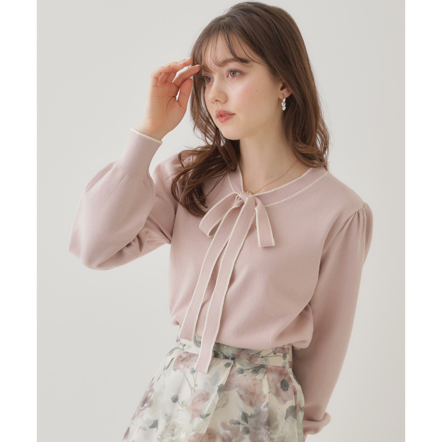 Couture broach「【レディライクな華奢見せニット】配色ラインリボンタイニット」|ニット・セーター|ピンクベージュ(05