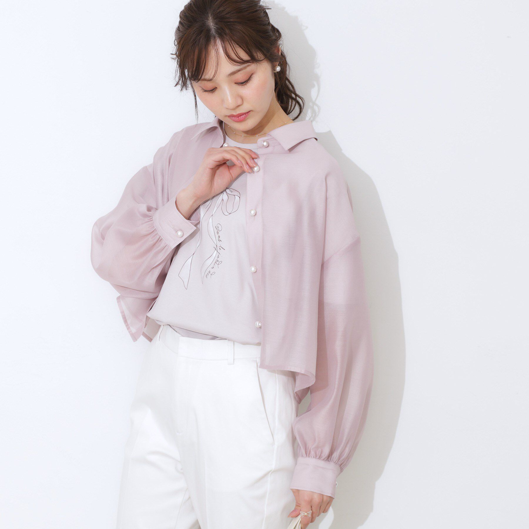 Couture broach「【洗える・オシャレな透け感】パール調ボタンシアーシャツ」|シャツ・ブラウス|