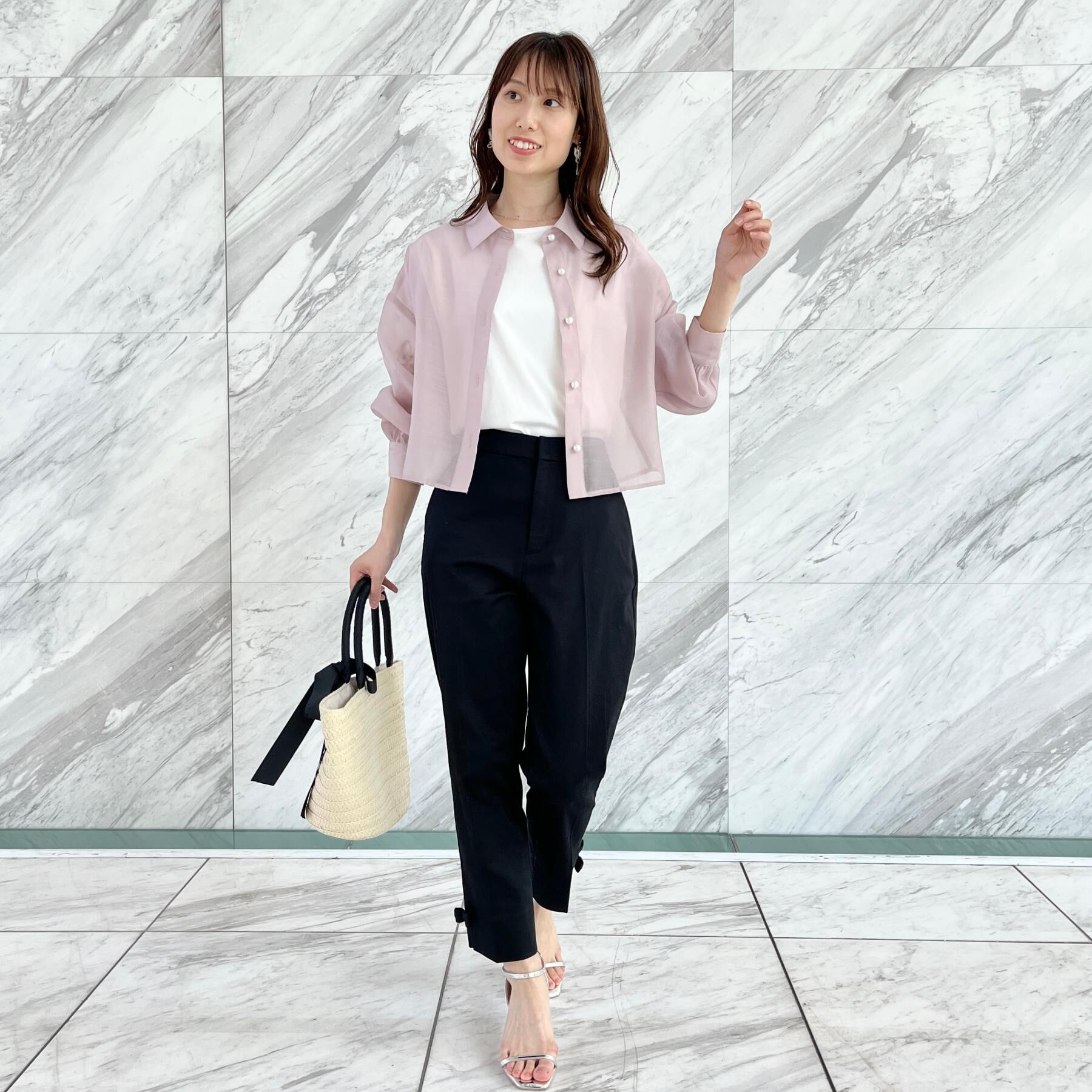 Couture broach「【洗える・オシャレな透け感】パール調ボタンシアーシャツ」|シャツ・ブラウス|