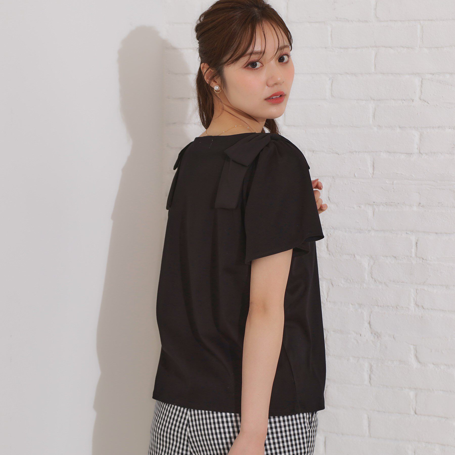 Couture broach「【リボン・マシンウォッシャブル・UV機能・接触冷感】肩リボントップス」|Tシャツ・カットソー|
