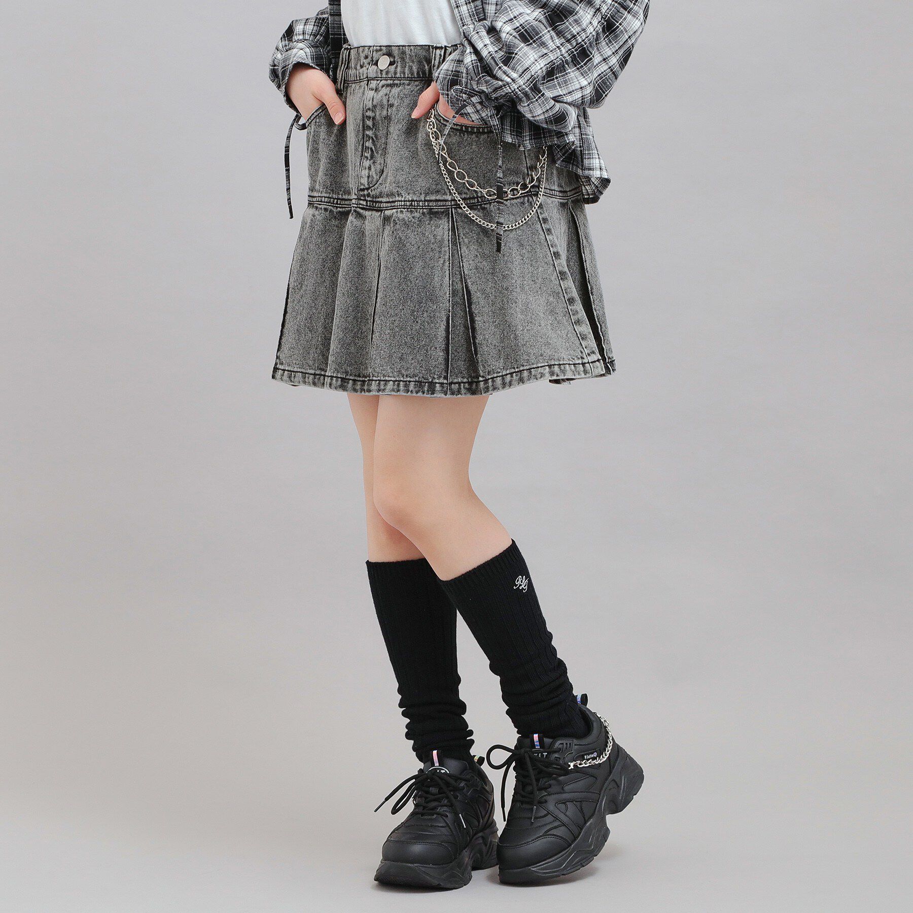 PINK-latte「チェーン付きプリーツスカート」|スカート|