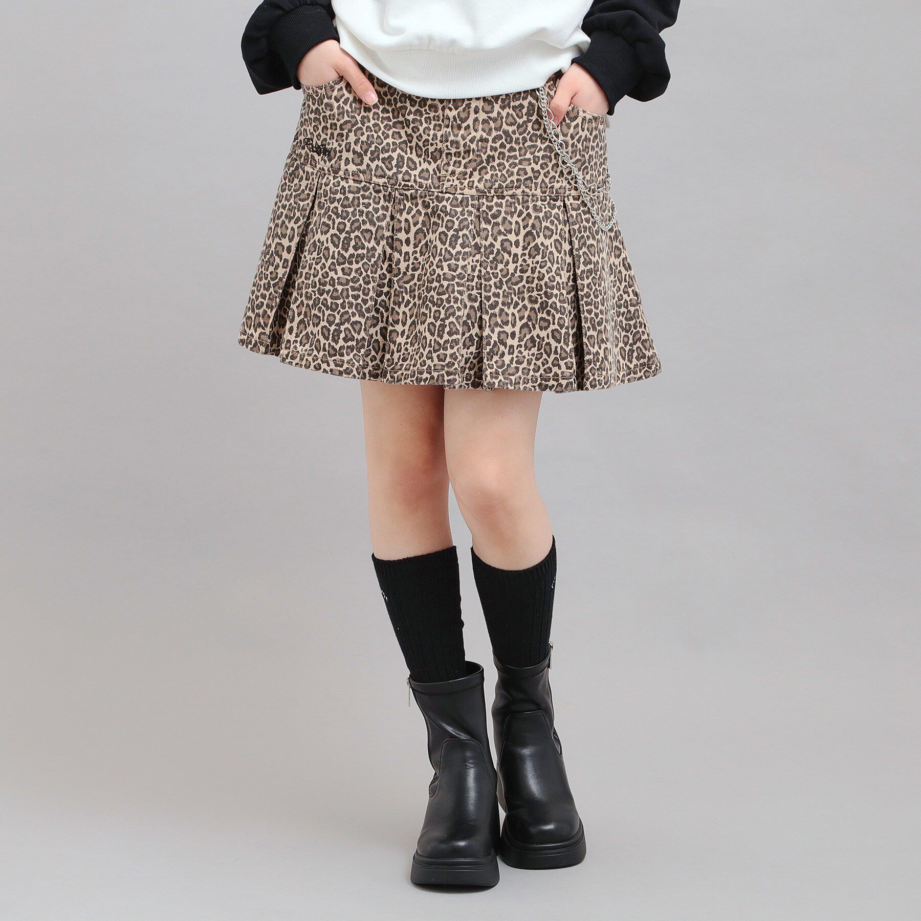 PINK-latte「チェーン付きプリーツスカート」|スカート|ベージュ(552)