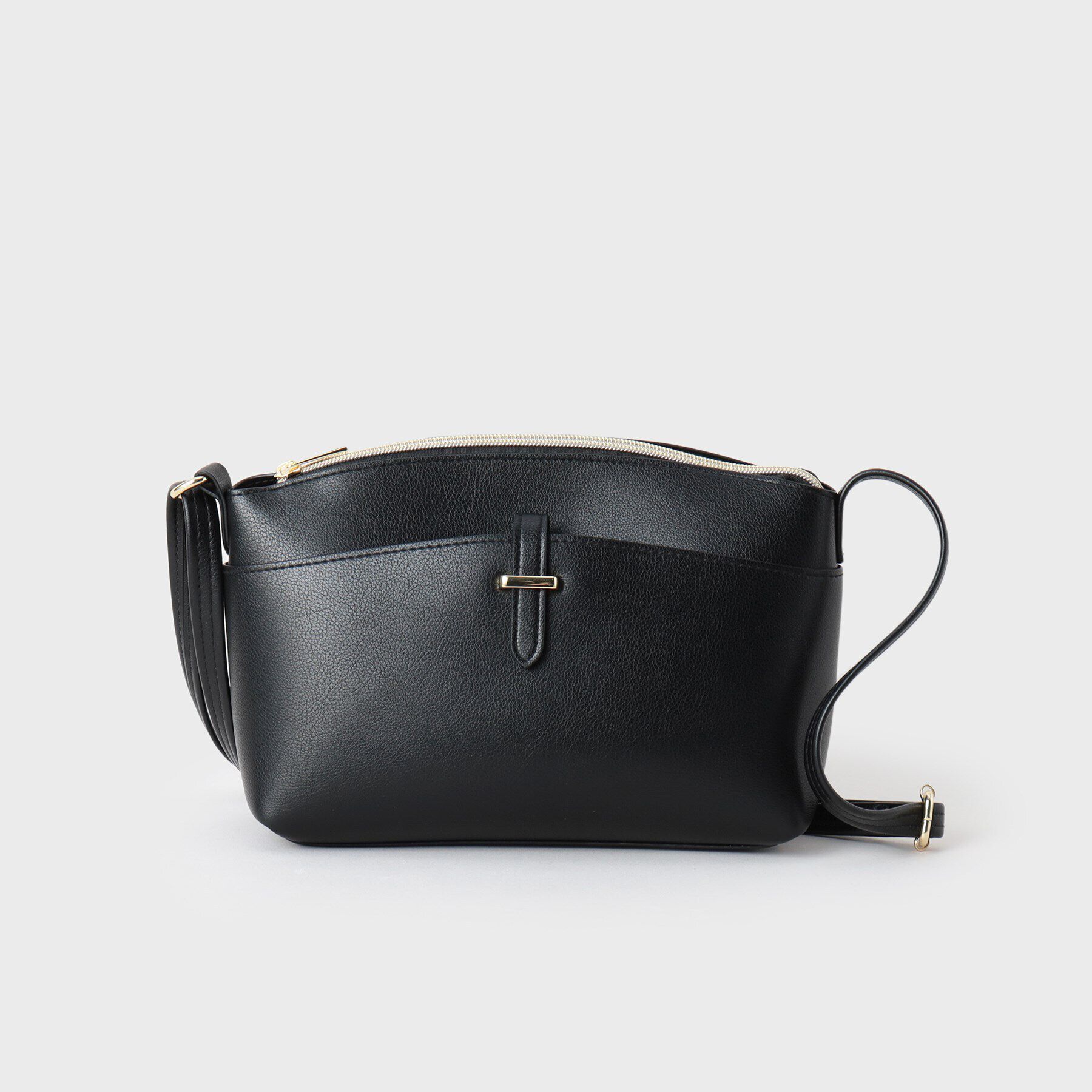 THE SHOP TK「【＠BAILA掲載】人間工学エアルダーミニショルダー/軽量/美しさと快適を両立」|ショルダー・メッセンジャー|ﾌﾞﾗｯｸ(019)