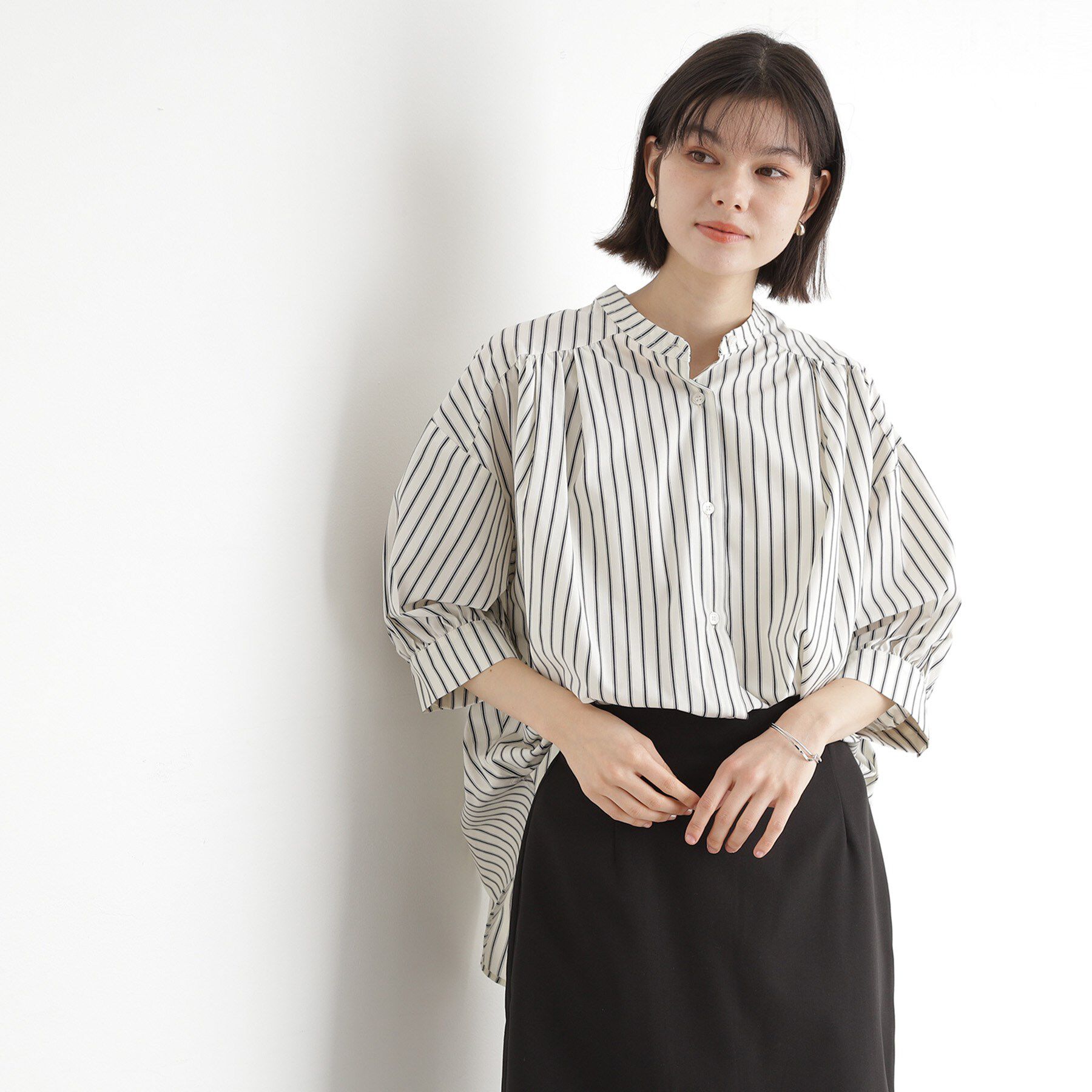 THE SHOP TK「【体型カバー】6分袖バックシャーリングシャツ/洗える」|シャツ・ブラウス|アイボリー(304)