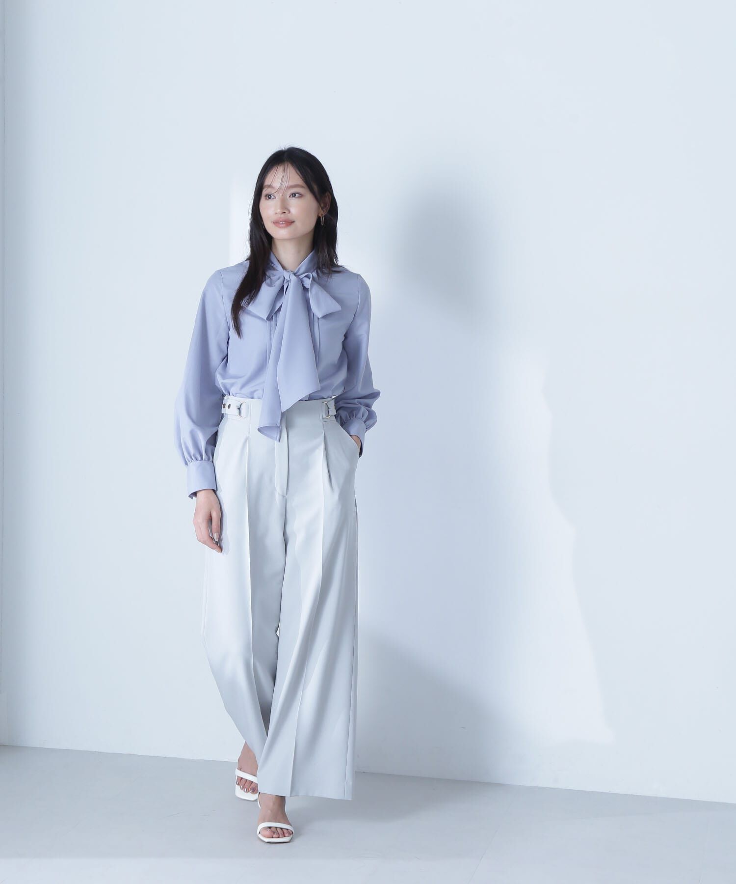  「タイ付デザインタックブラウス」|シャツ・ブラウス|