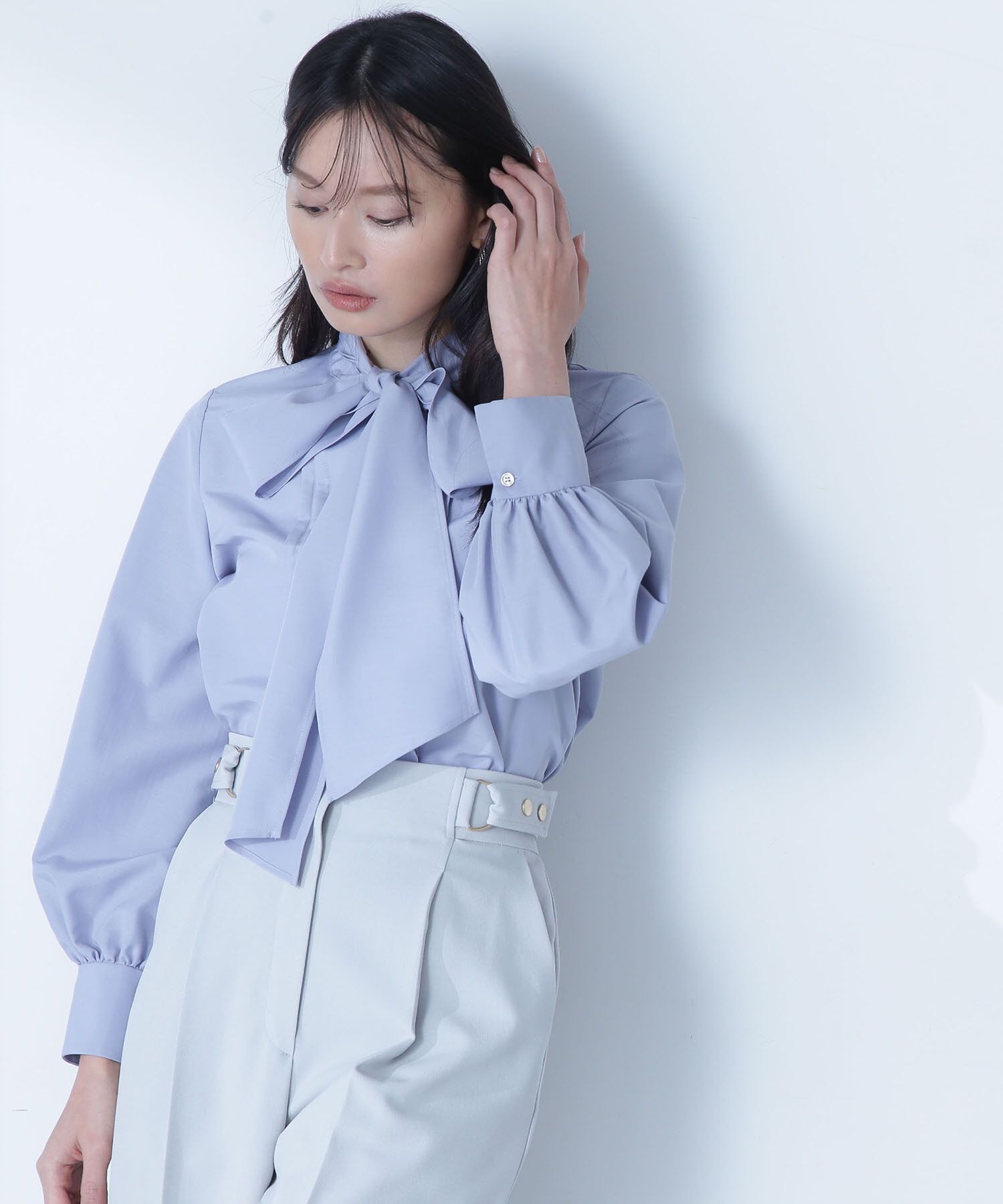  「タイ付デザインタックブラウス」|シャツ・ブラウス|