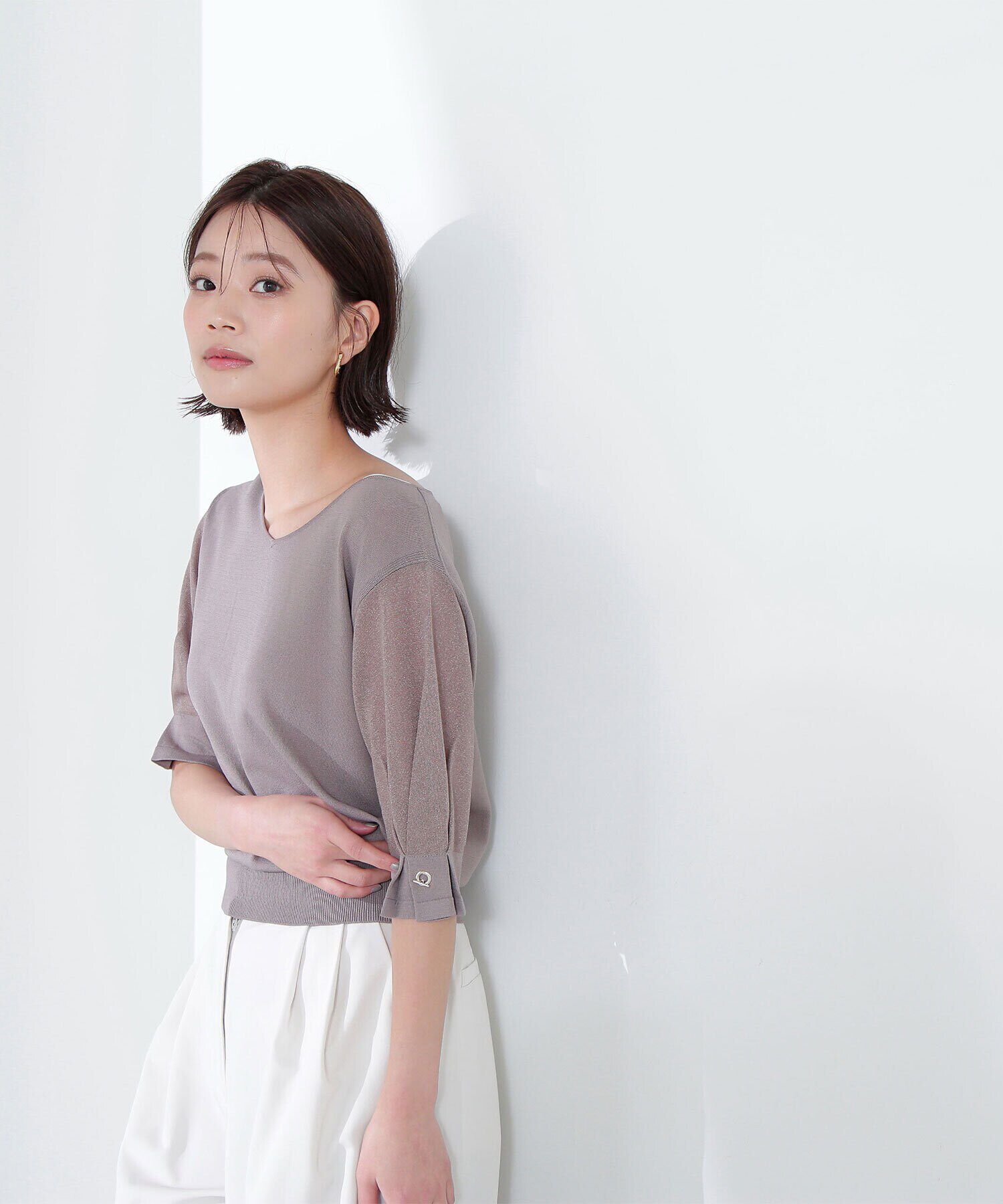  「Vネックハトメシアースリーブニット」|ニット・セーター|ライトモカ