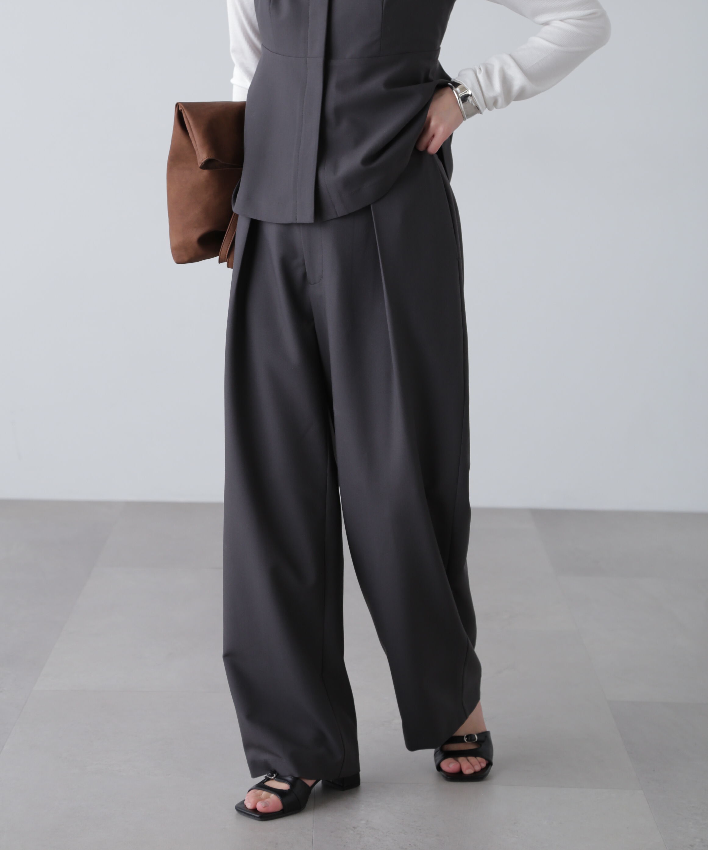  「〈セットアップ対応〉タックセミワイドパンツ」|その他|