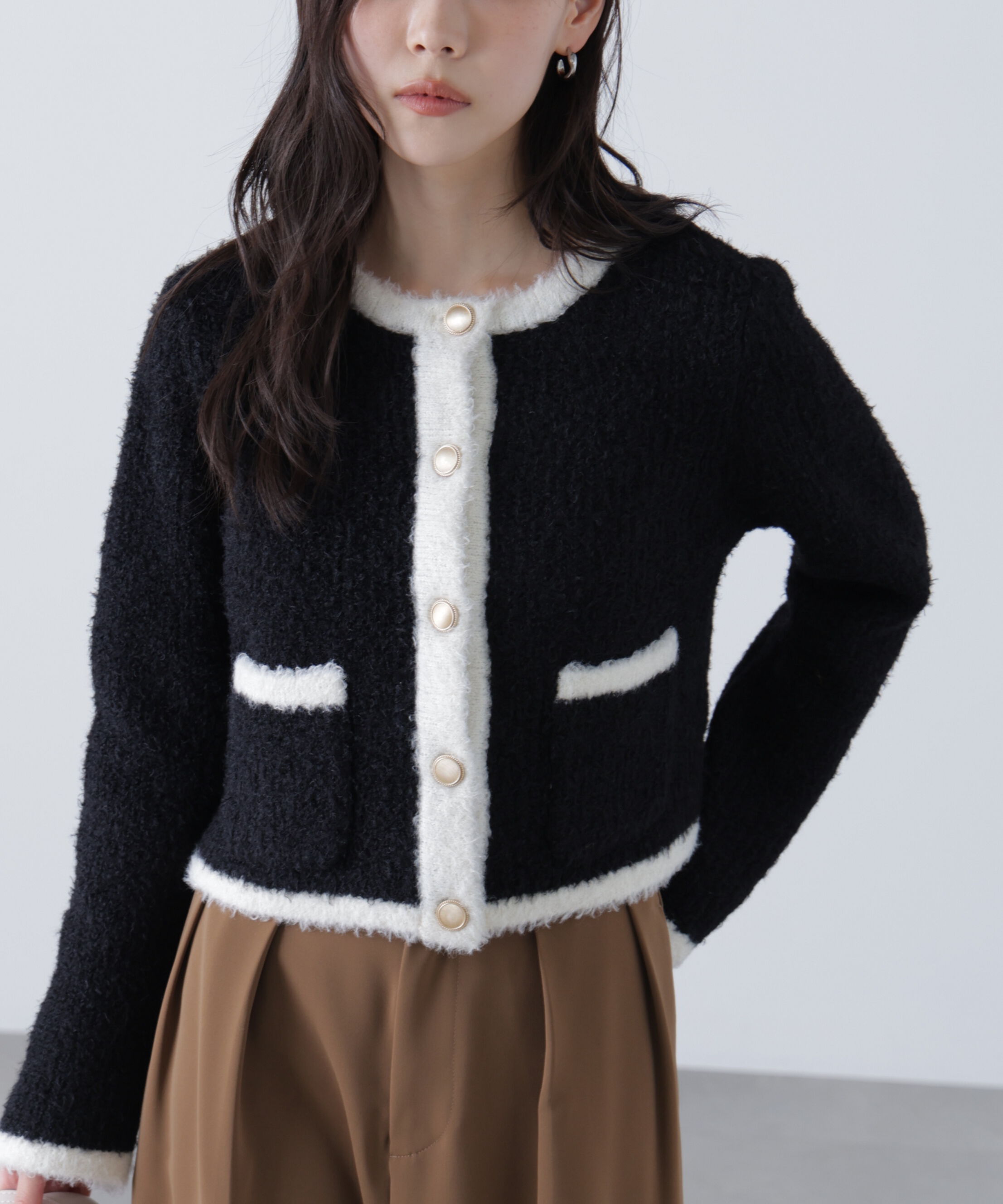  「金ボタンバイカラーニットカーディガン」|ニット・セーター|ブラック