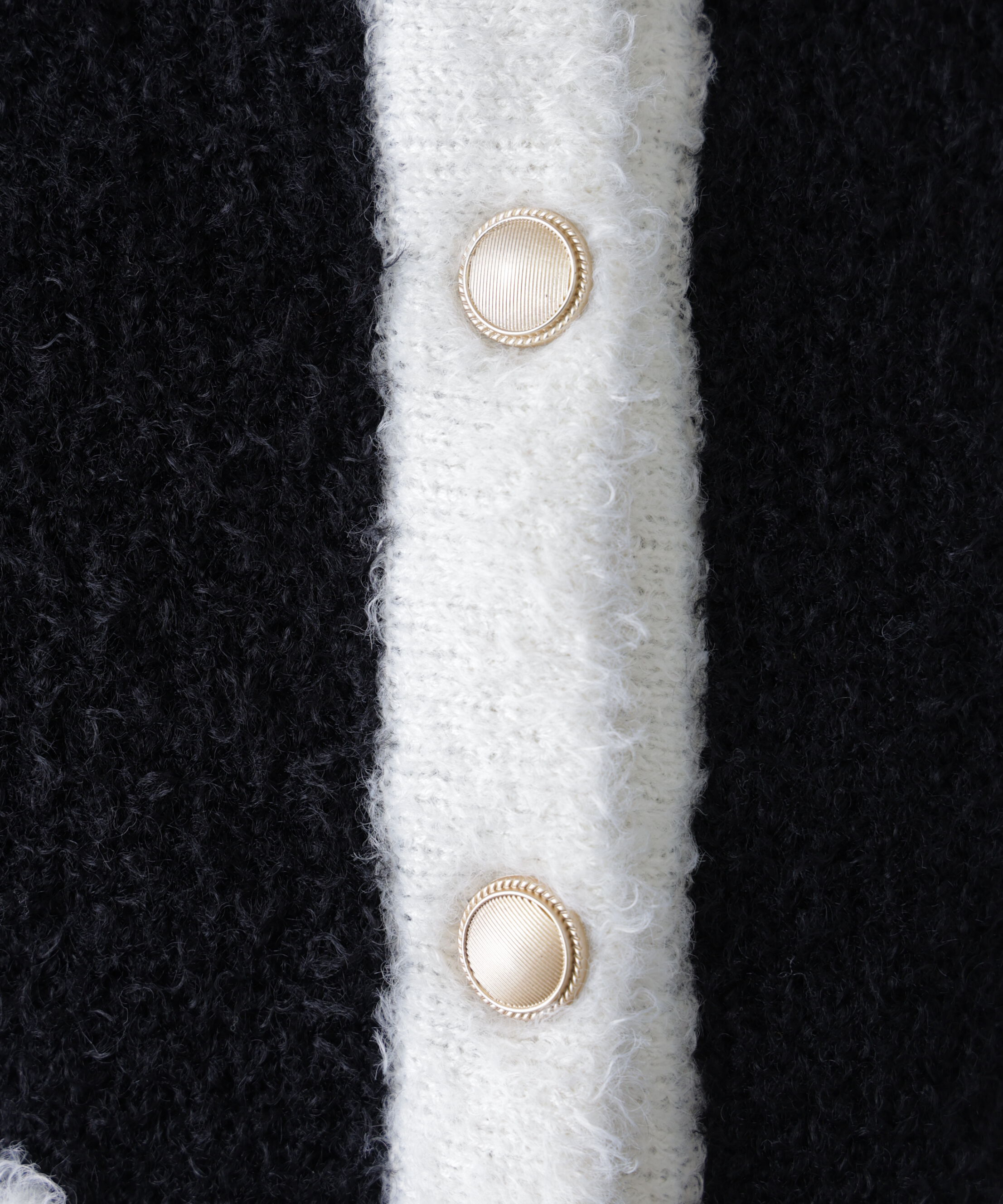  「金ボタンバイカラーニットカーディガン」|ニット・セーター|