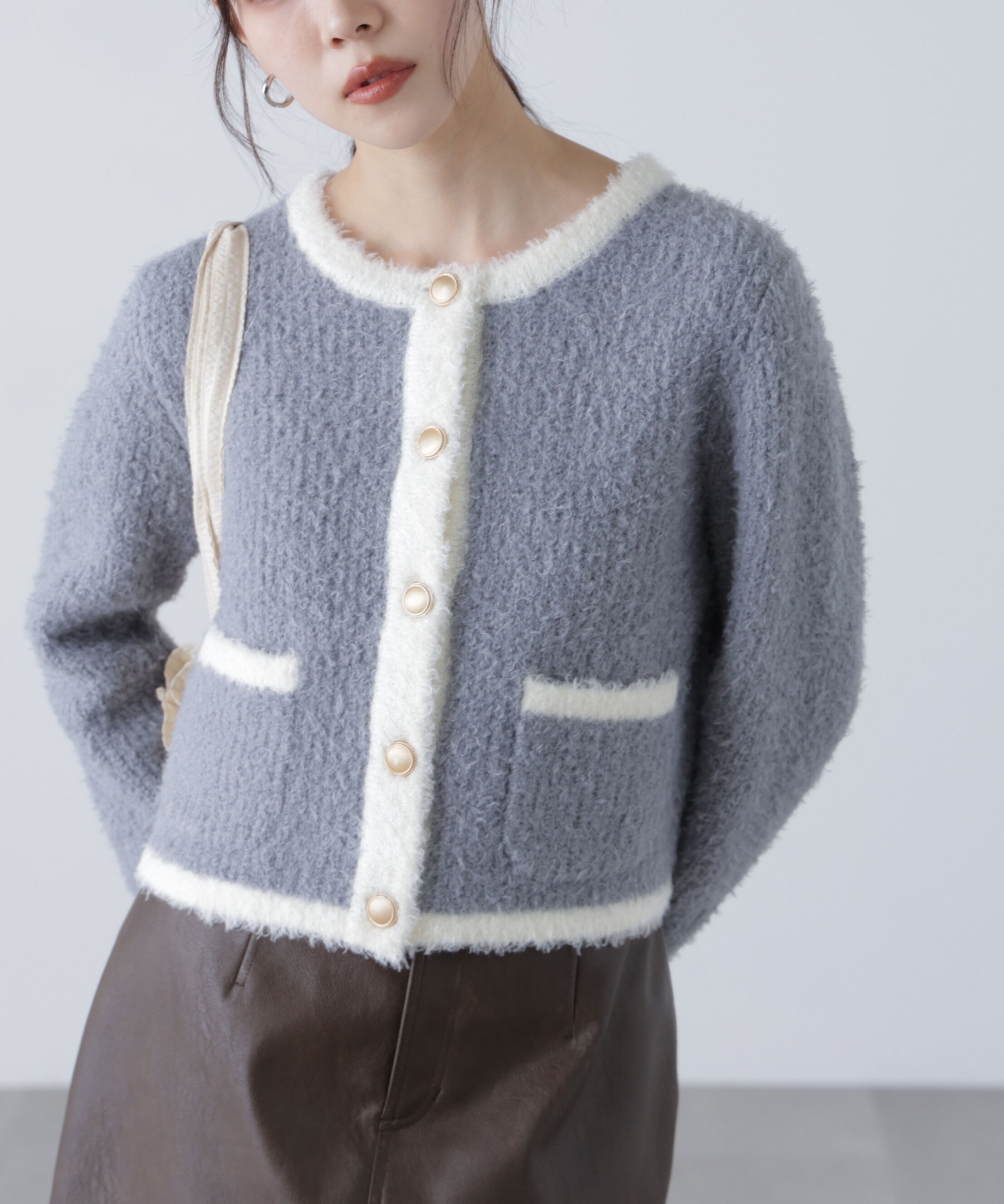  「金ボタンバイカラーニットカーディガン」|ニット・セーター|グレー