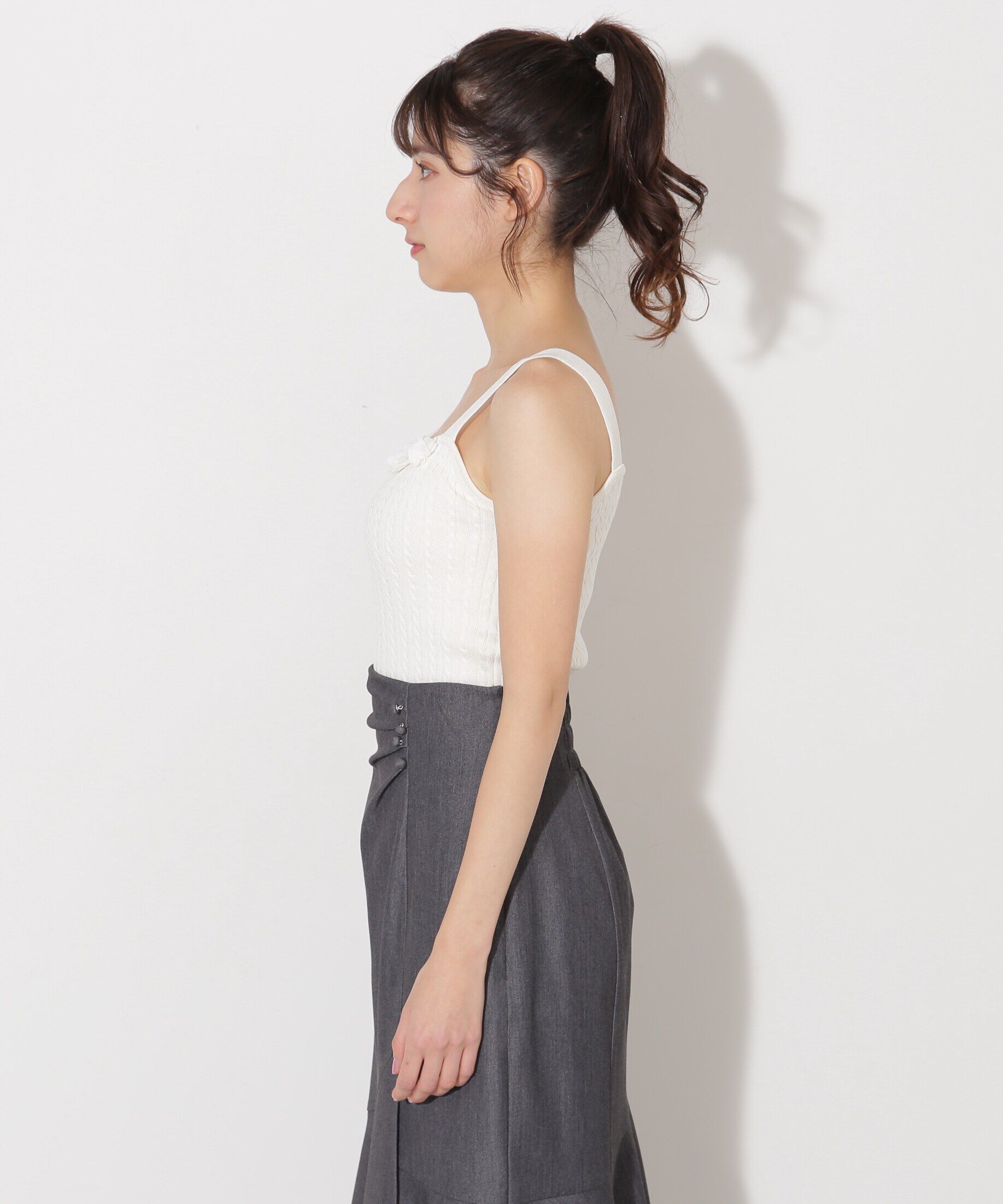  「フラワーモチーフ透かしミニケーブルタンクトップ」|ニット・セーター|