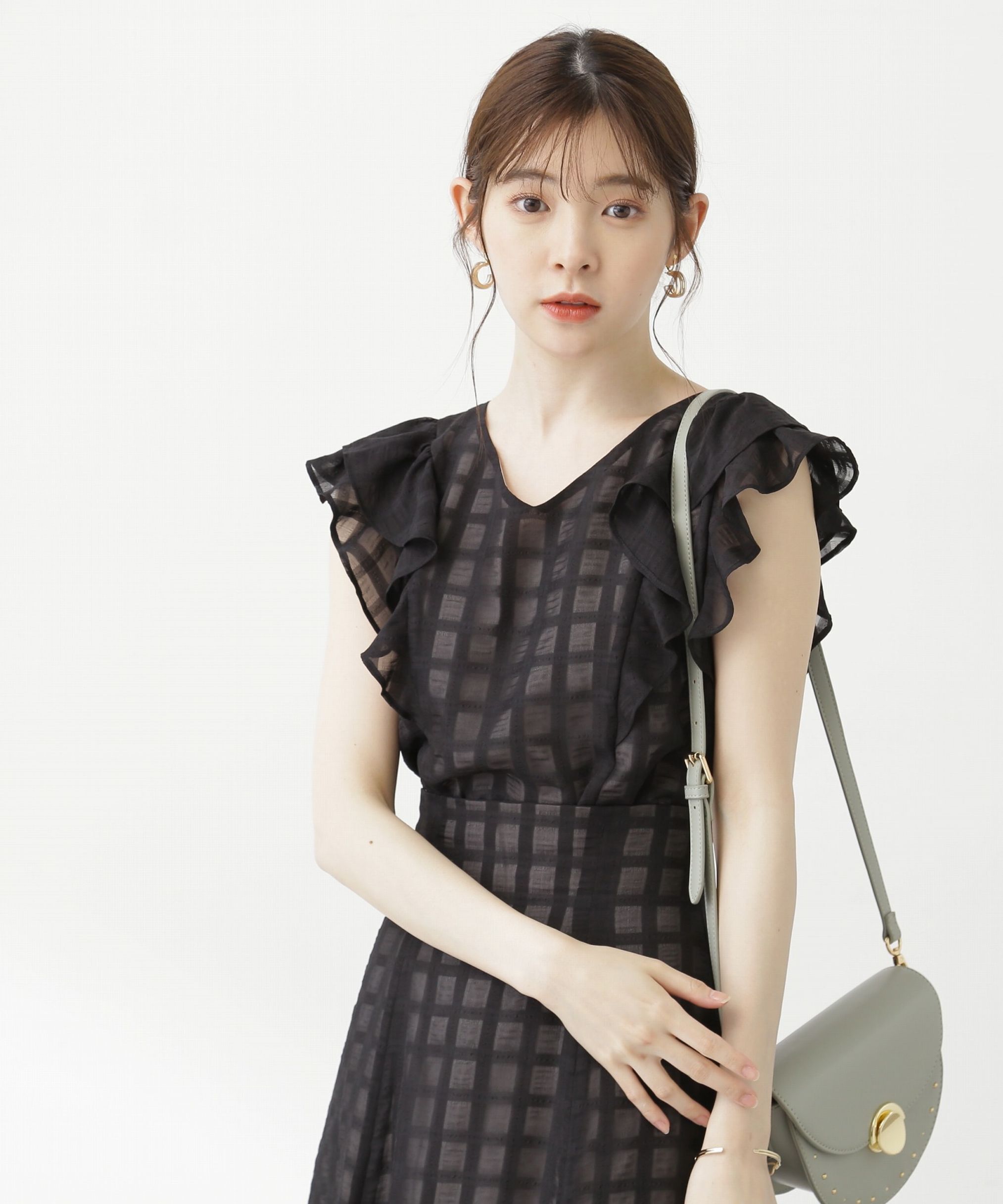 PROPORTION BODY DRESSING「ﾓﾉﾄｰﾝｼｱｰﾁｪｯｸﾗｯﾌﾙﾌﾞﾗｳｽ WEB限定ｶﾗｰ:ﾌﾞﾗｯｸ&times;」|シャツ・ブラウス|