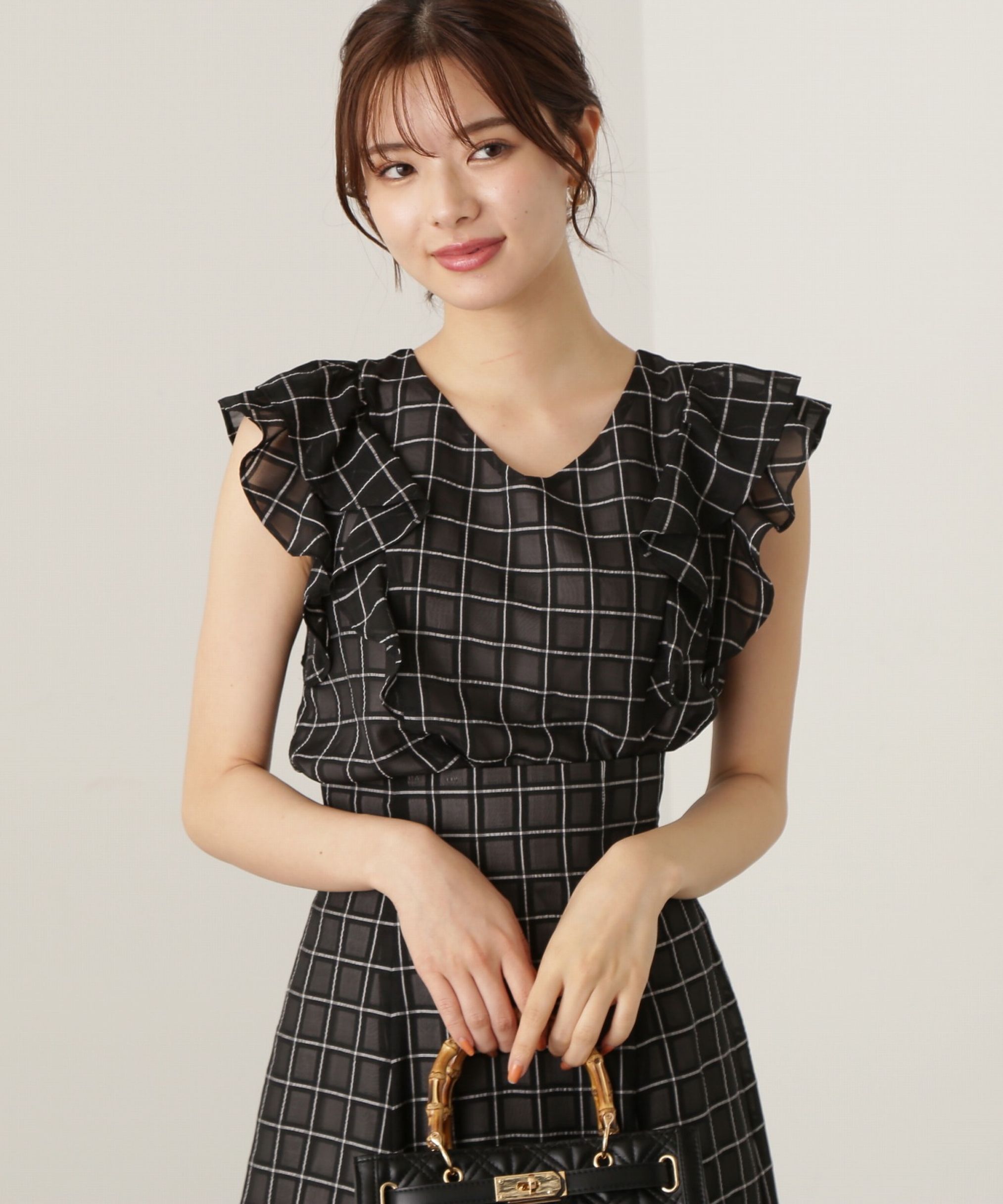 PROPORTION BODY DRESSING「ﾓﾉﾄｰﾝｼｱｰﾁｪｯｸﾗｯﾌﾙﾌﾞﾗｳｽ WEB限定ｶﾗｰ:ﾌﾞﾗｯｸ&times;」|シャツ・ブラウス|