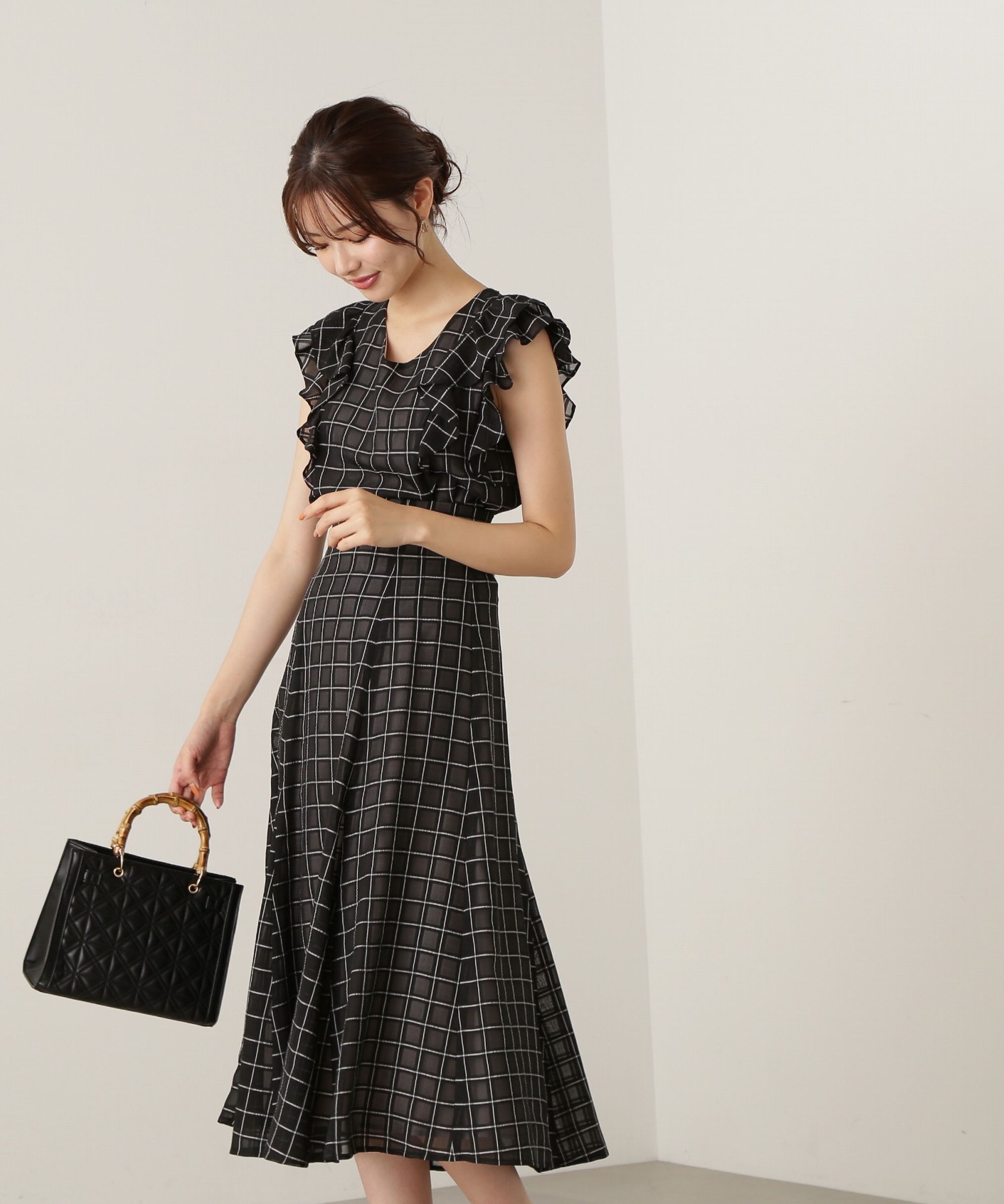 PROPORTION BODY DRESSING「ﾓﾉﾄｰﾝｼｱｰﾁｪｯｸﾗｯﾌﾙﾌﾞﾗｳｽ WEB限定ｶﾗｰ:ﾌﾞﾗｯｸ&times;」|シャツ・ブラウス|