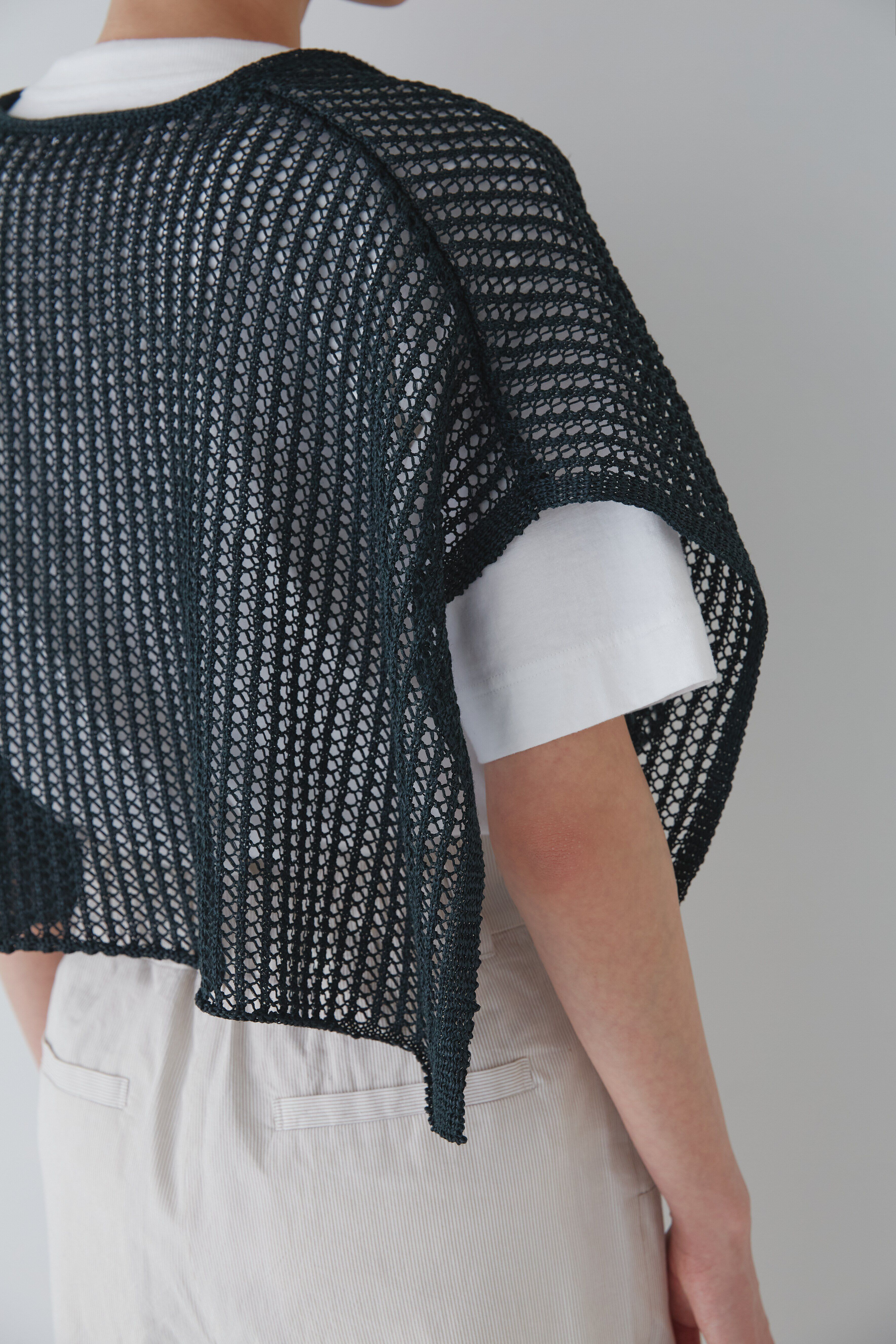  「◆アシンメトリースリーブポンチョ」|ニット・セーター|