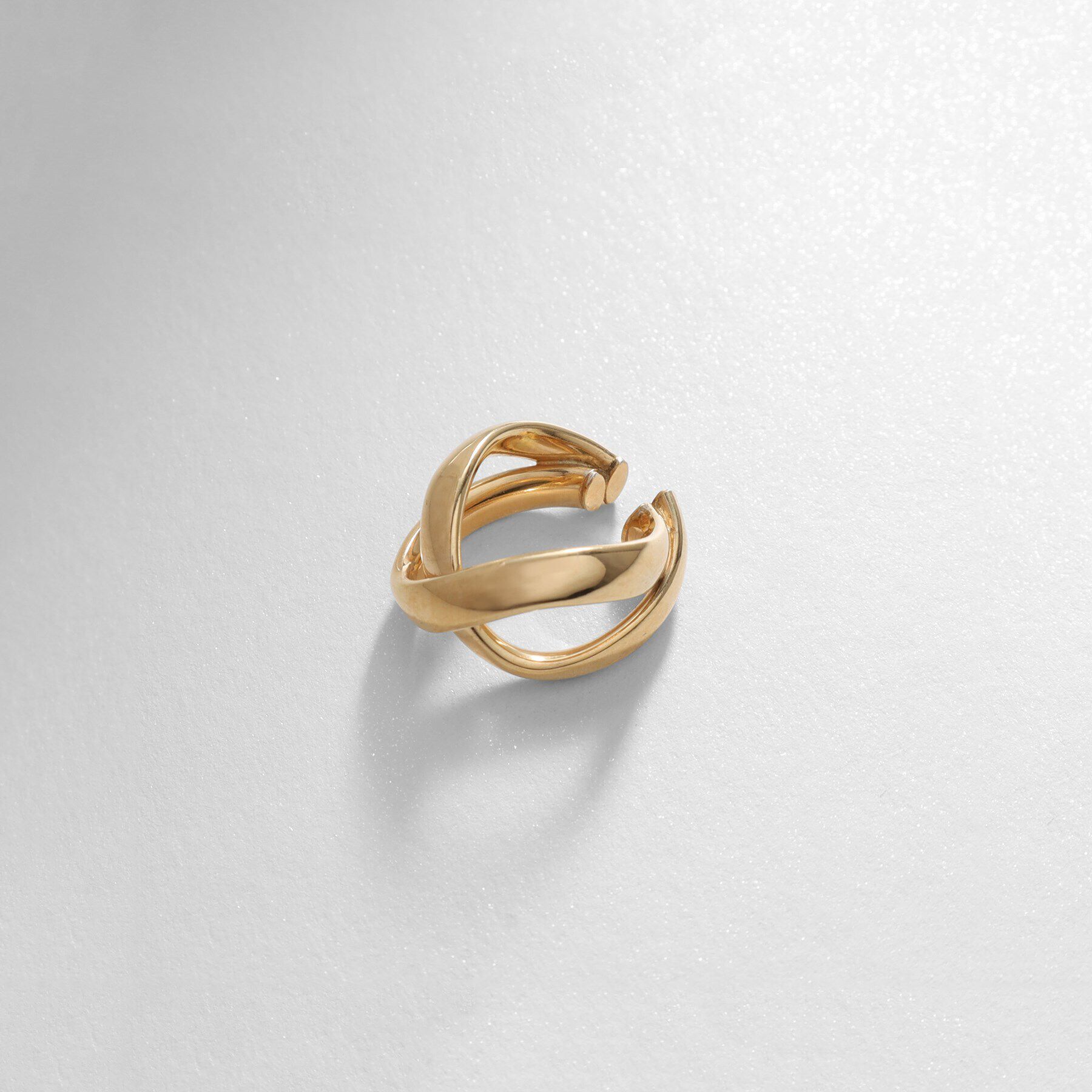 COCOSHNIK ONKITSCH「シルバー ホロウイヤーカフ クロスフープ GP」|イヤリング|