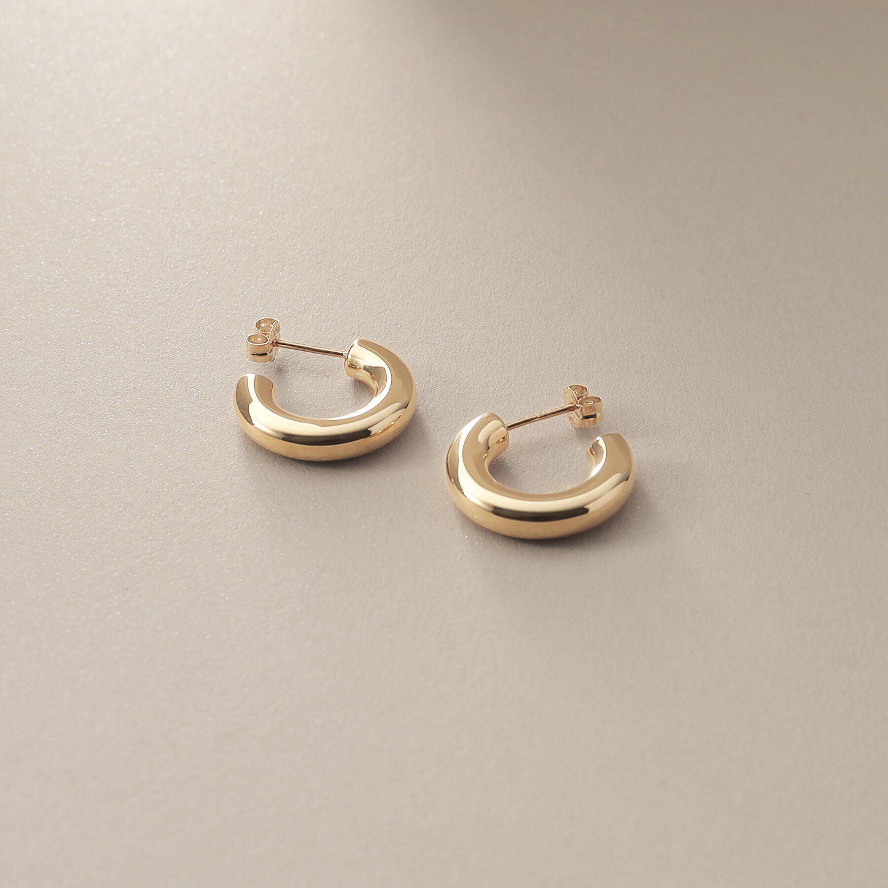 COCOSHNIK「K10中空ボリューム フープピアス大」|ピアス|