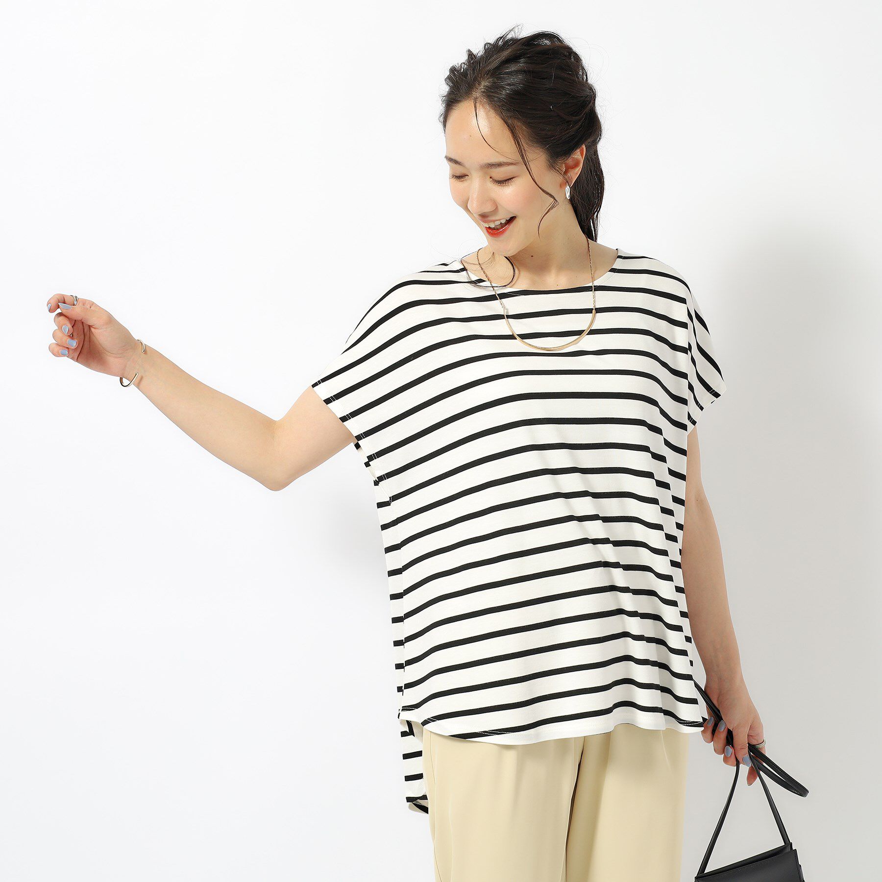 SHOO･LA･RUE「【UV】アウトで決まる とろみラウンドヘム半袖トップス」|Tシャツ・カットソー|