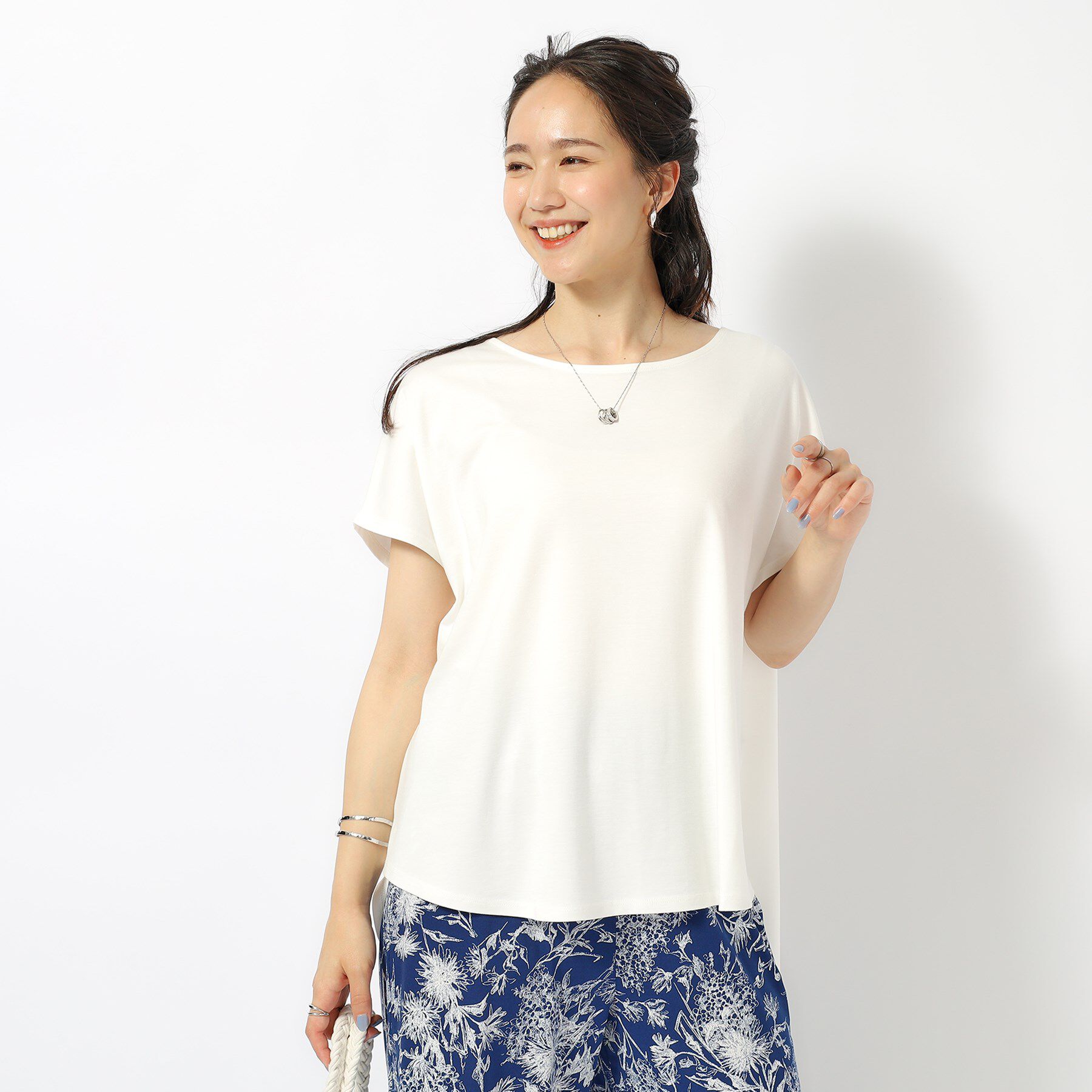 SHOO･LA･RUE「【UV】アウトで決まる とろみラウンドヘム半袖トップス」|Tシャツ・カットソー|