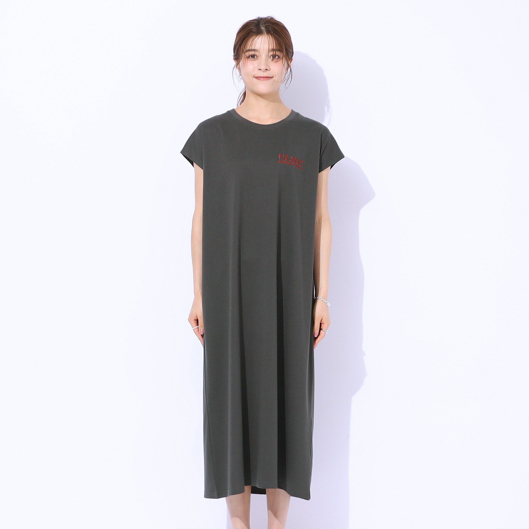 SHOO･LA･RUE「【洗える】後ろ姿もサマになる バックプリントロングワンピース」|ワンピース|