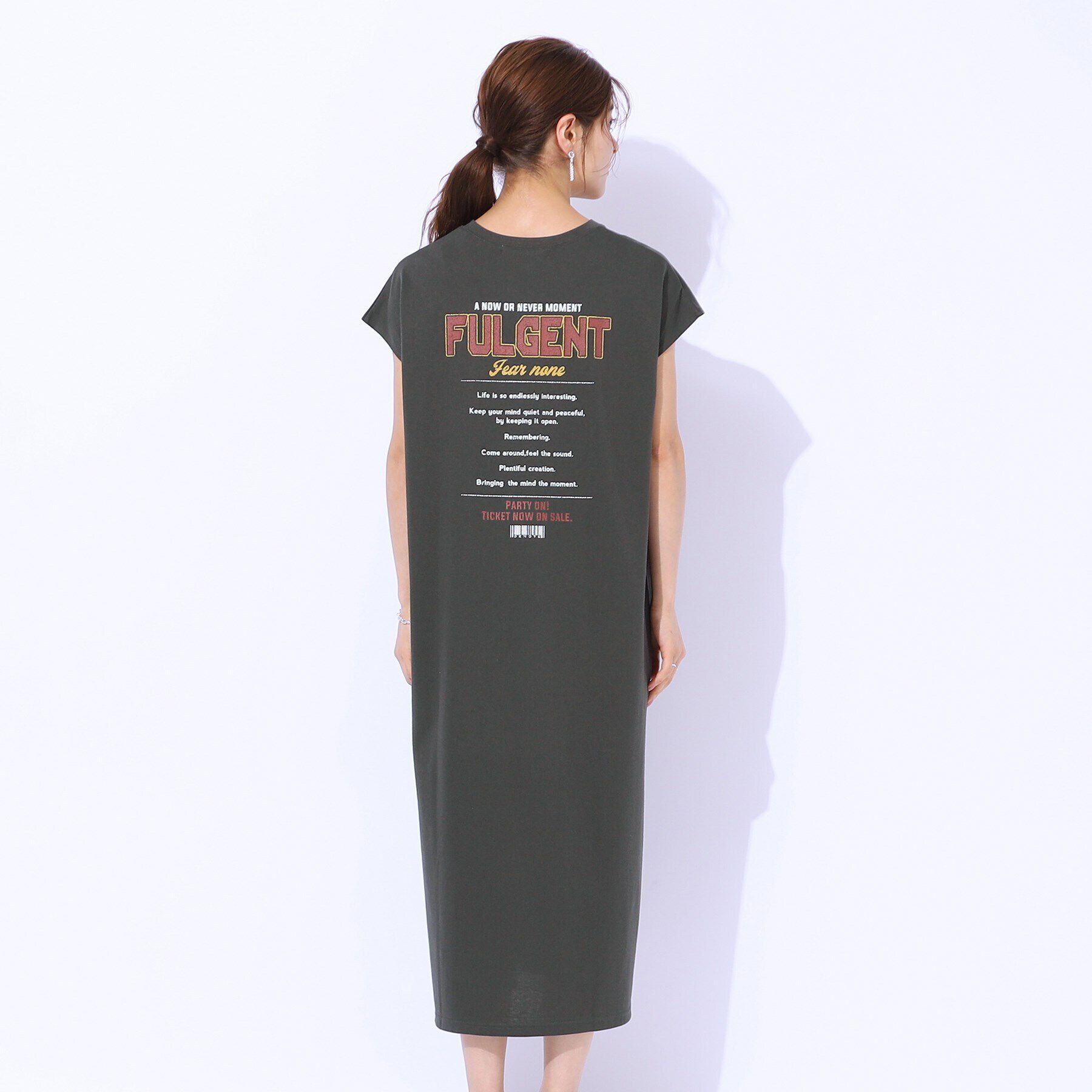 SHOO･LA･RUE「【洗える】後ろ姿もサマになる バックプリントロングワンピース」|ワンピース|