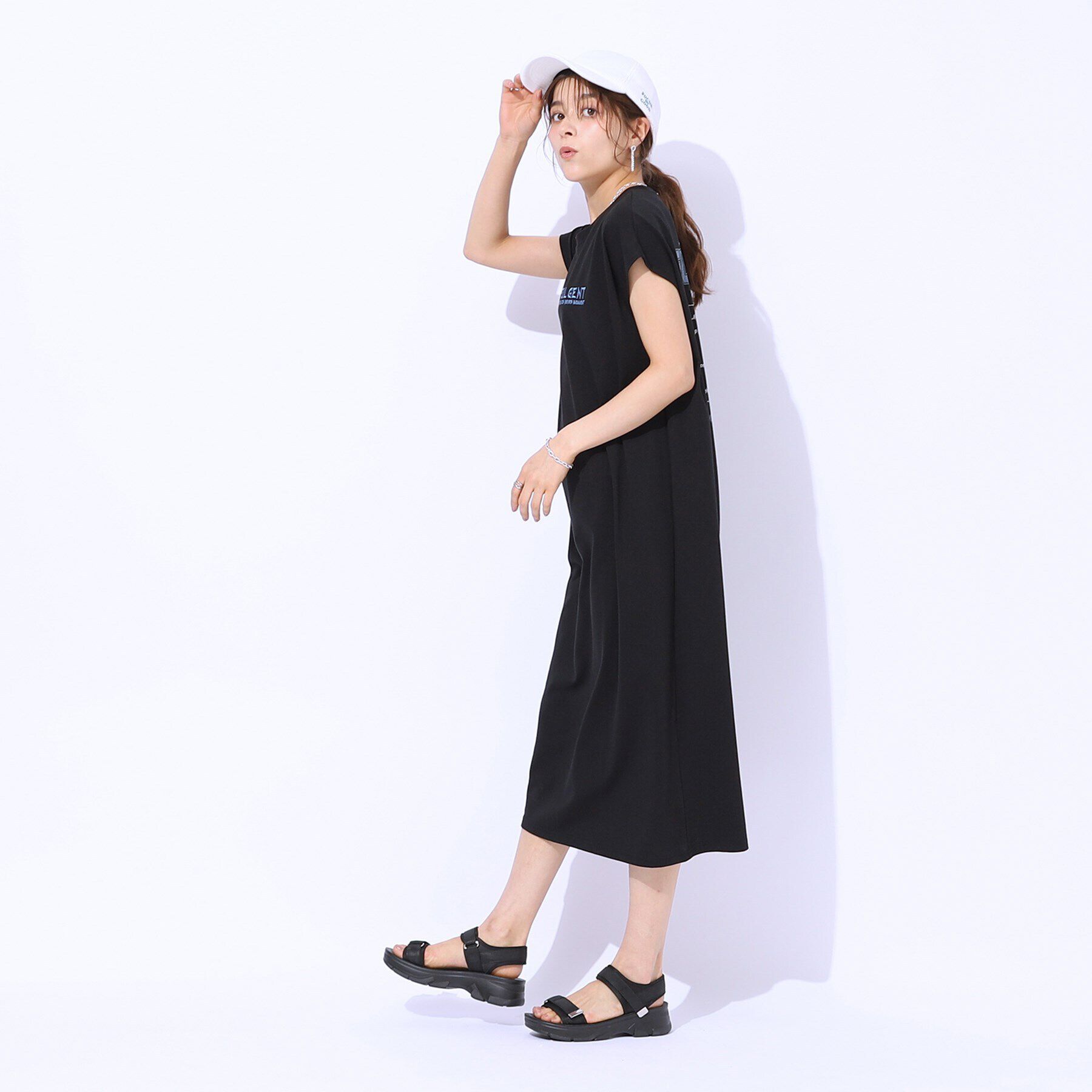 SHOO･LA･RUE「【洗える】後ろ姿もサマになる バックプリントロングワンピース」|ワンピース|