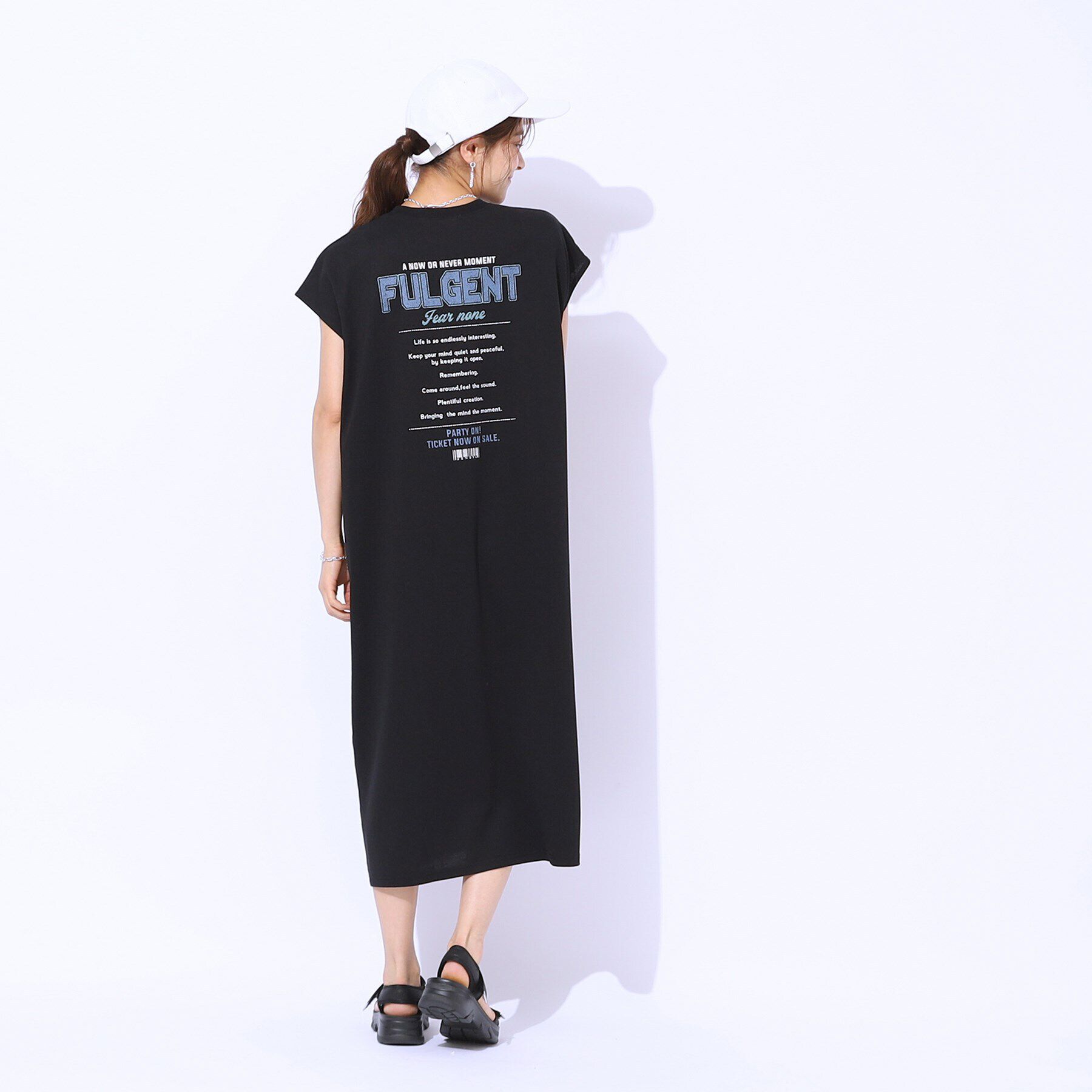 SHOO･LA･RUE「【洗える】後ろ姿もサマになる バックプリントロングワンピース」|ワンピース|