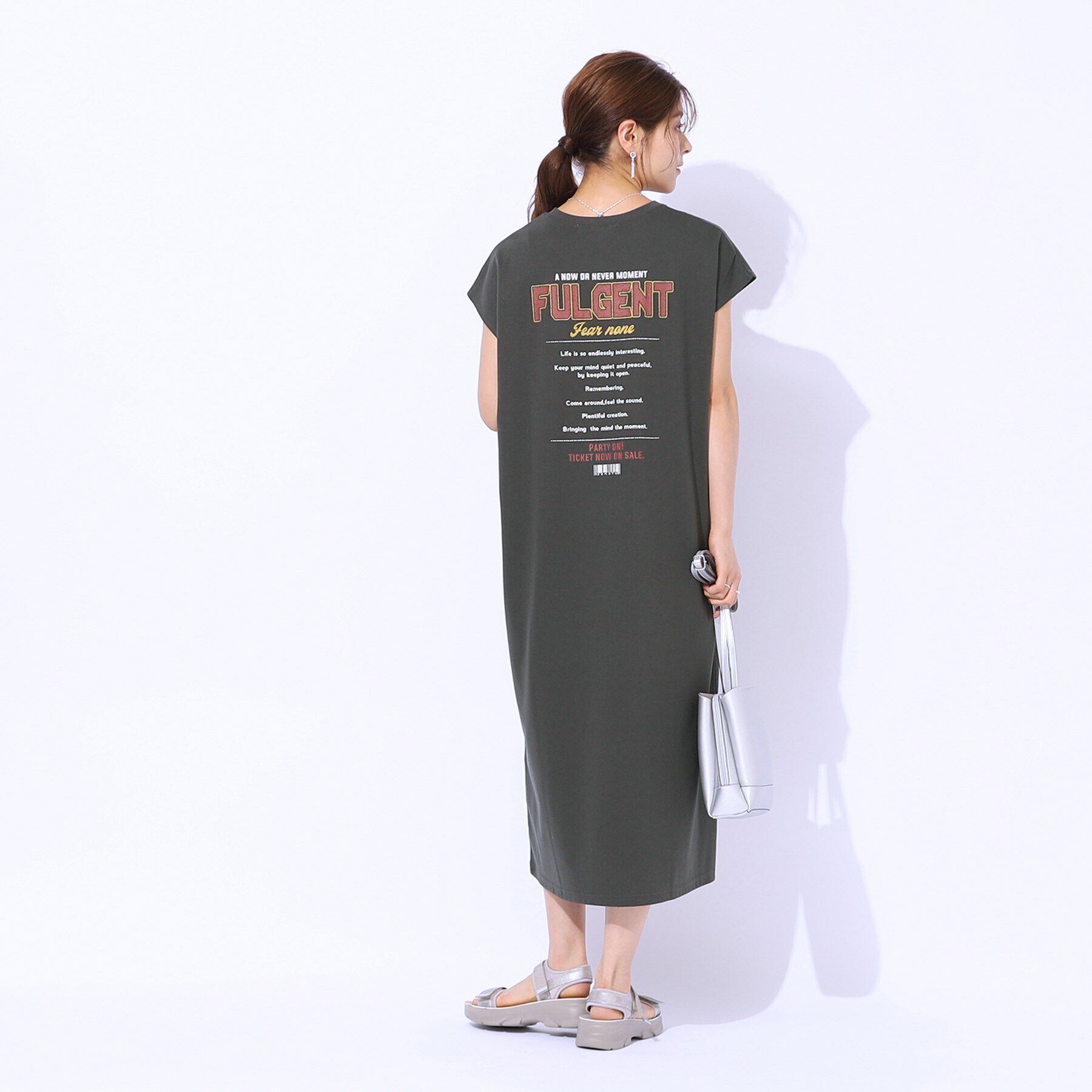 SHOO･LA･RUE「【洗える】後ろ姿もサマになる バックプリントロングワンピース」|ワンピース|