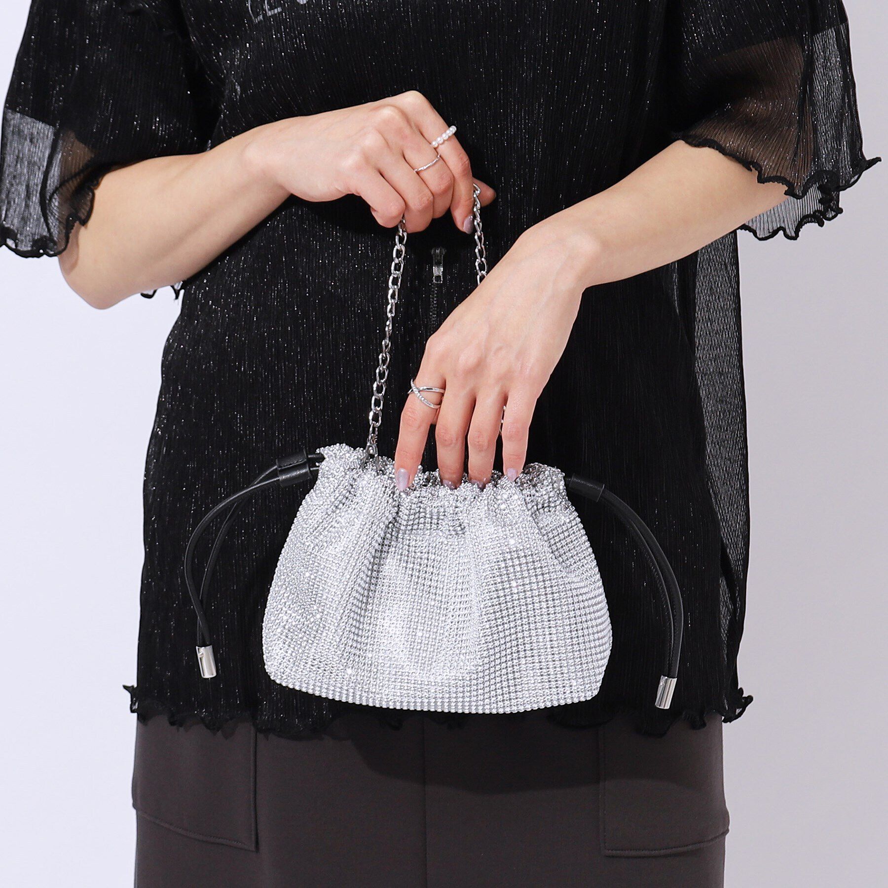 SHOO･LA･RUE「【スパンコール／シャイニー】アソート巾着ショルダーバッグ」|ショルダー・メッセンジャー|