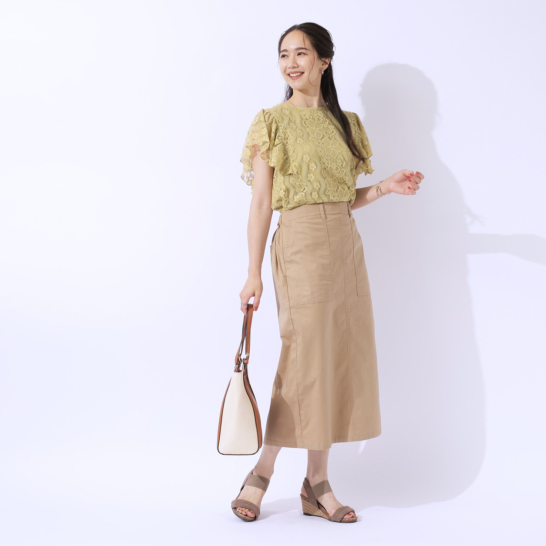 SHOO･LA･RUE「【無理せずキレイ】ブラウス見え お袖フリルレーストップス」|Tシャツ・カットソー|