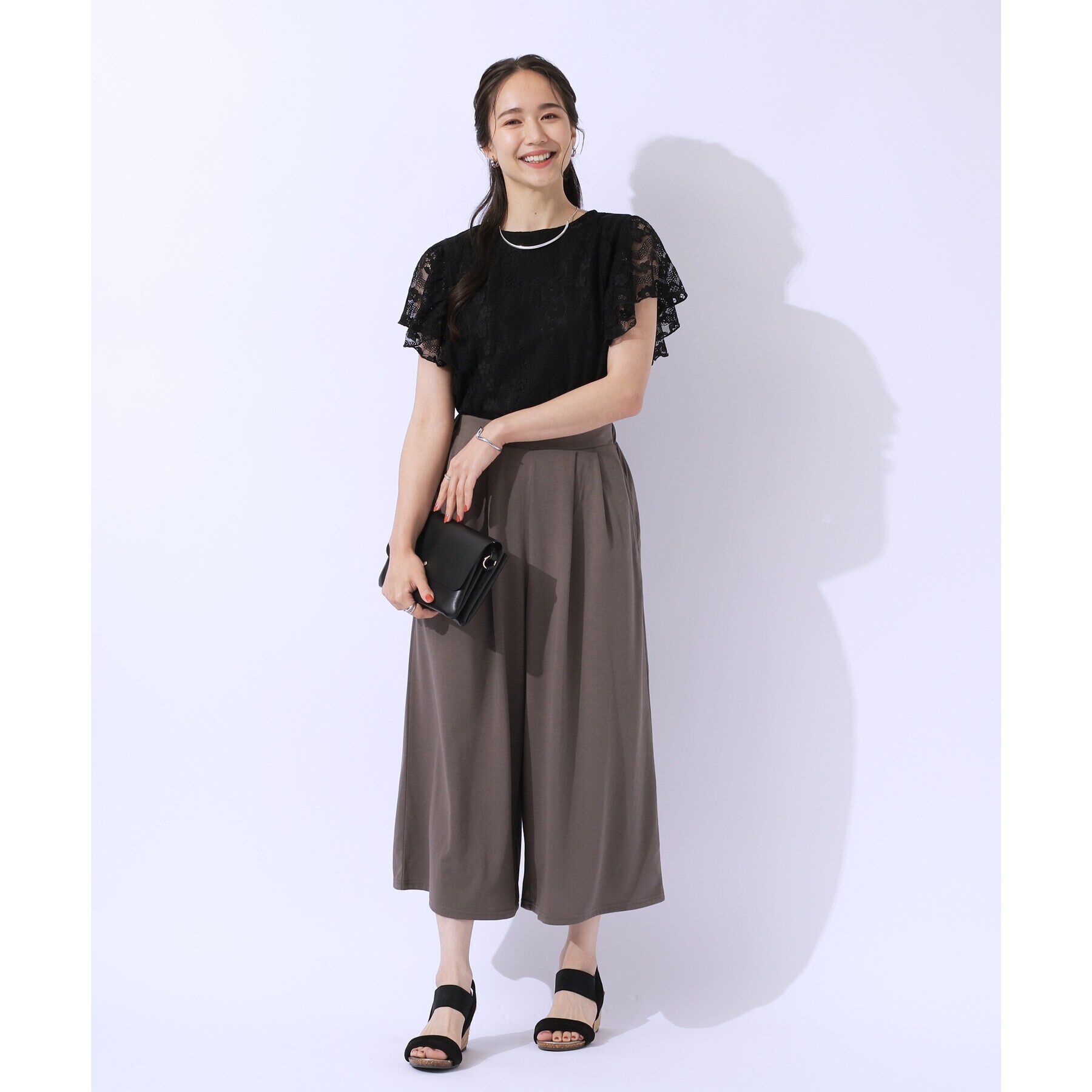 SHOO･LA･RUE「【無理せずキレイ】ブラウス見え お袖フリルレーストップス」|Tシャツ・カットソー|